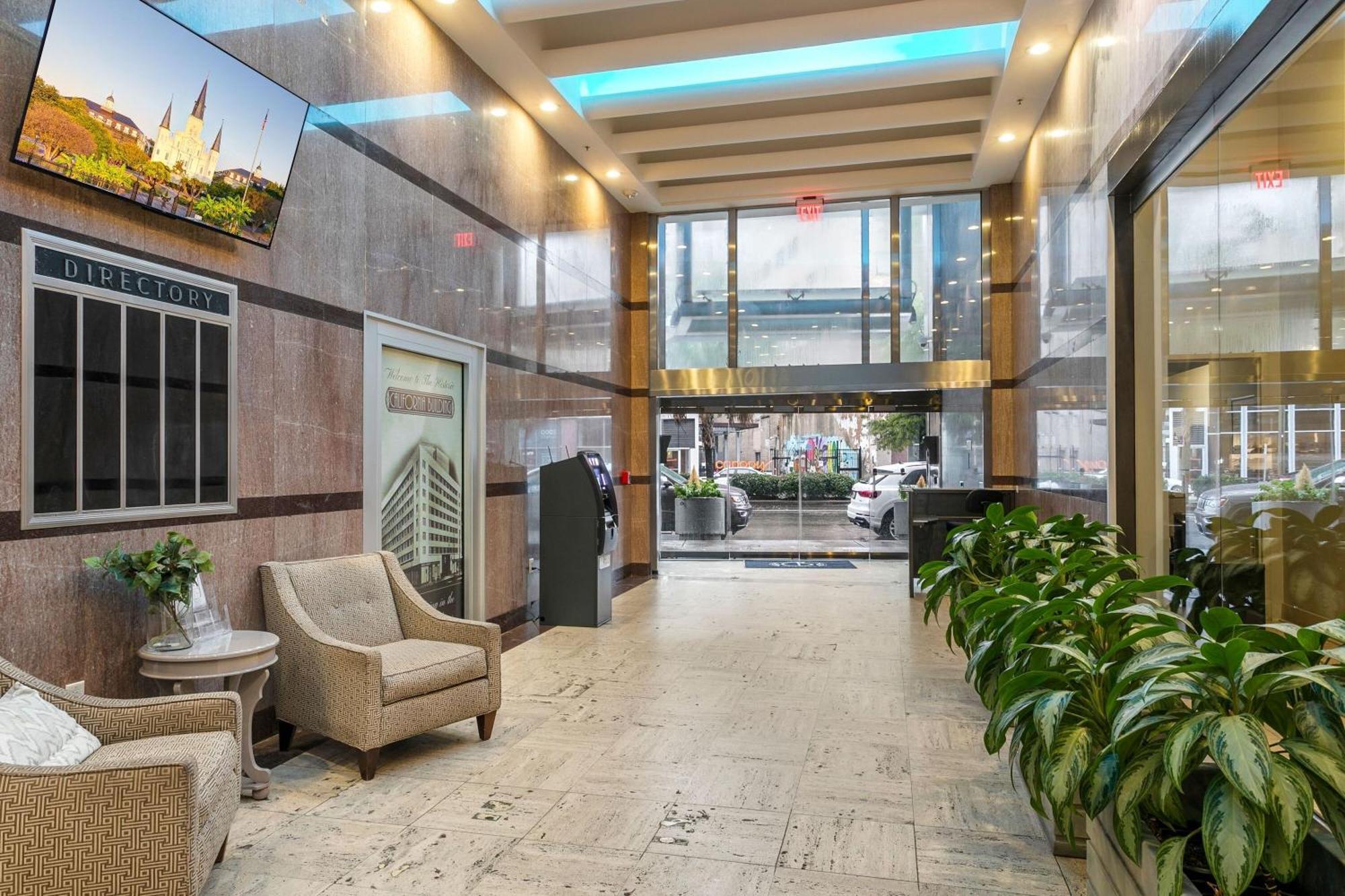 Apartment Stylish 1-bed Just Moments Away From The Charming French Quarter *