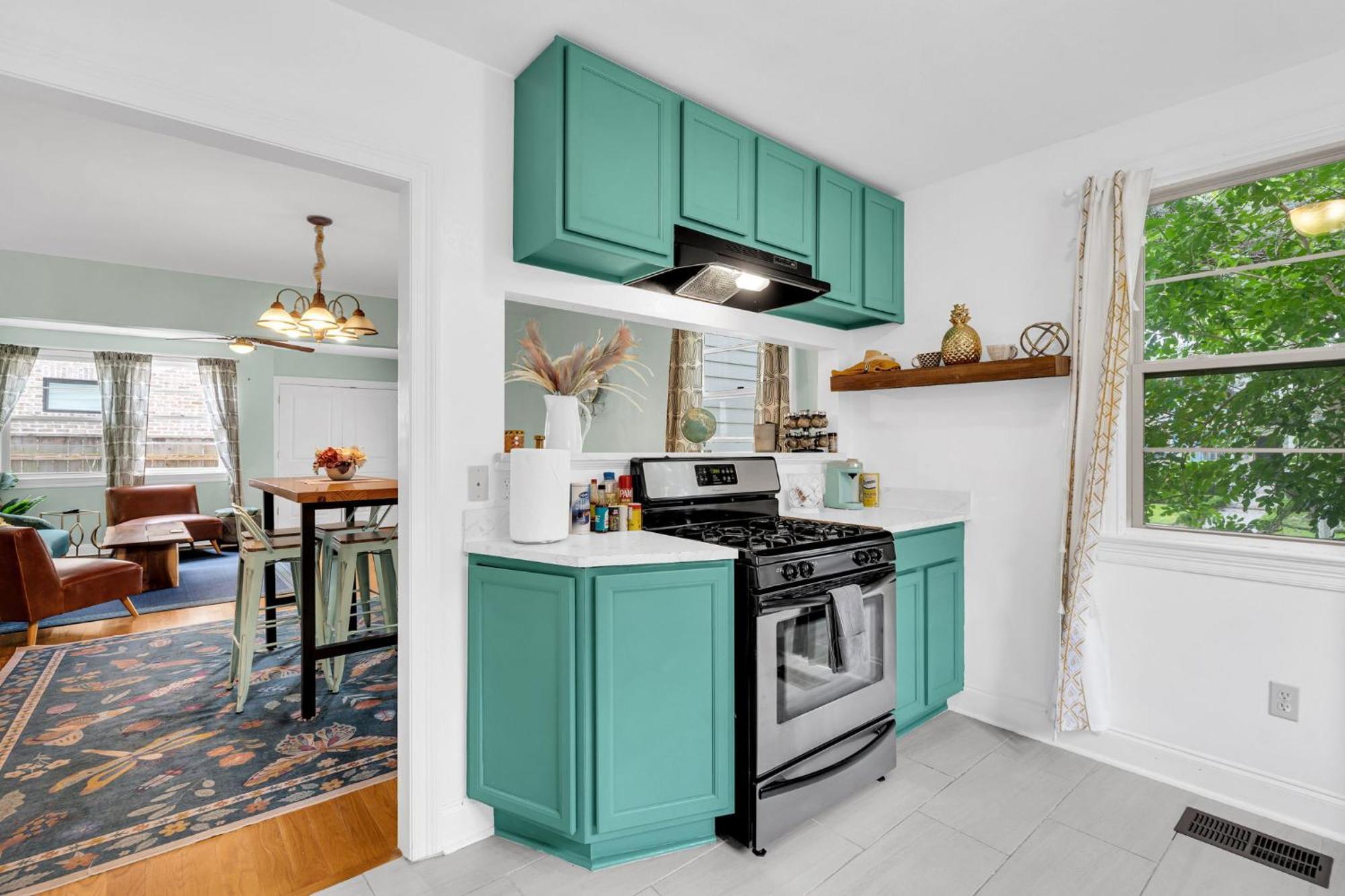 Full Unit Off Canal Blvd 4 Miles From French Qtr