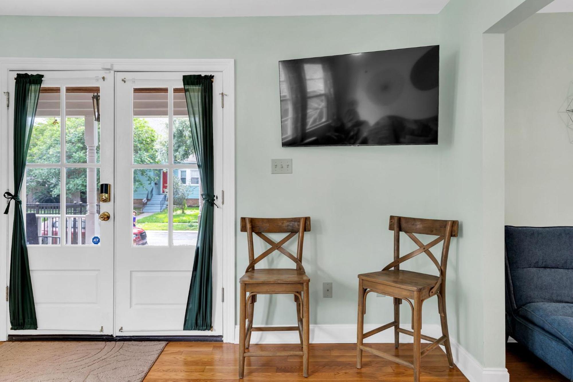 Full Unit Off Canal Blvd 4 Miles From French Qtr Holiday home New Orleans