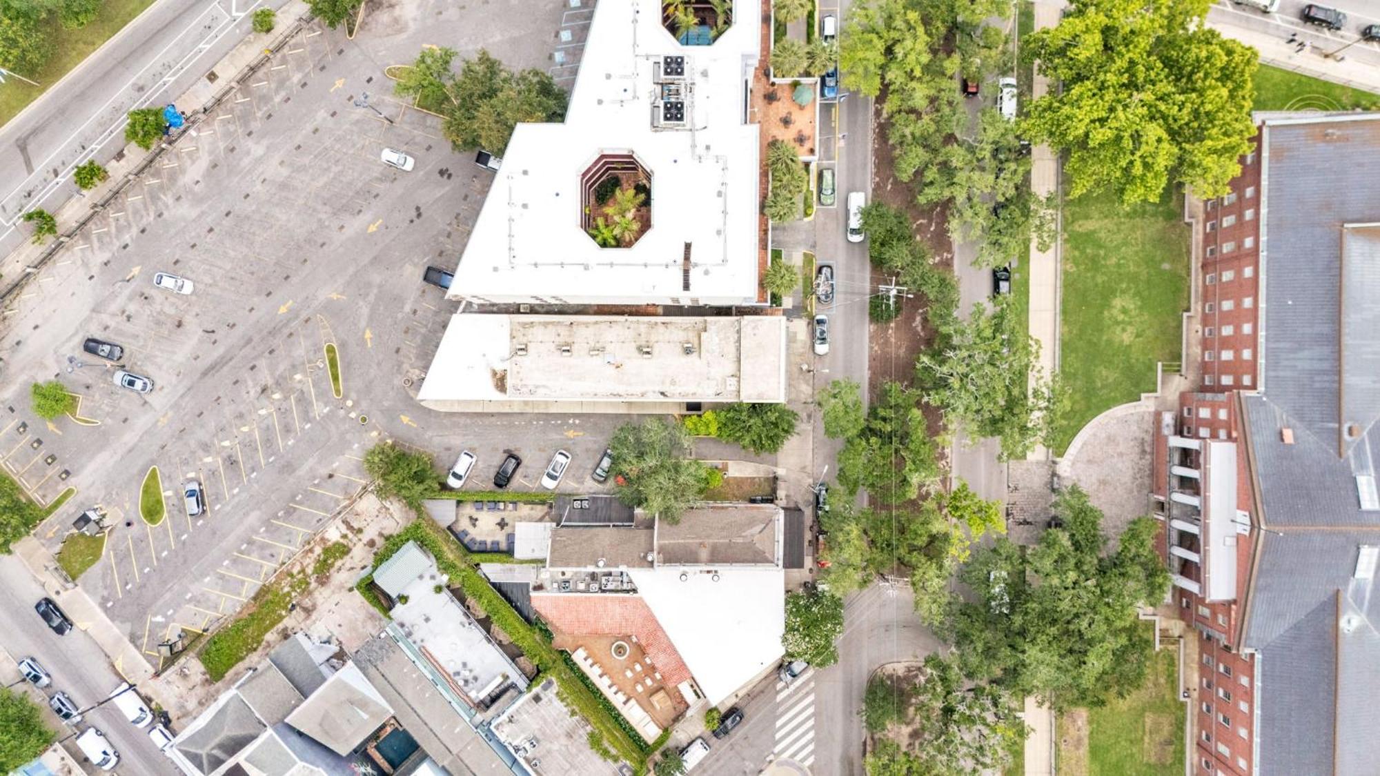 1 Bedroom Loft On Frenchmen St Hotel *