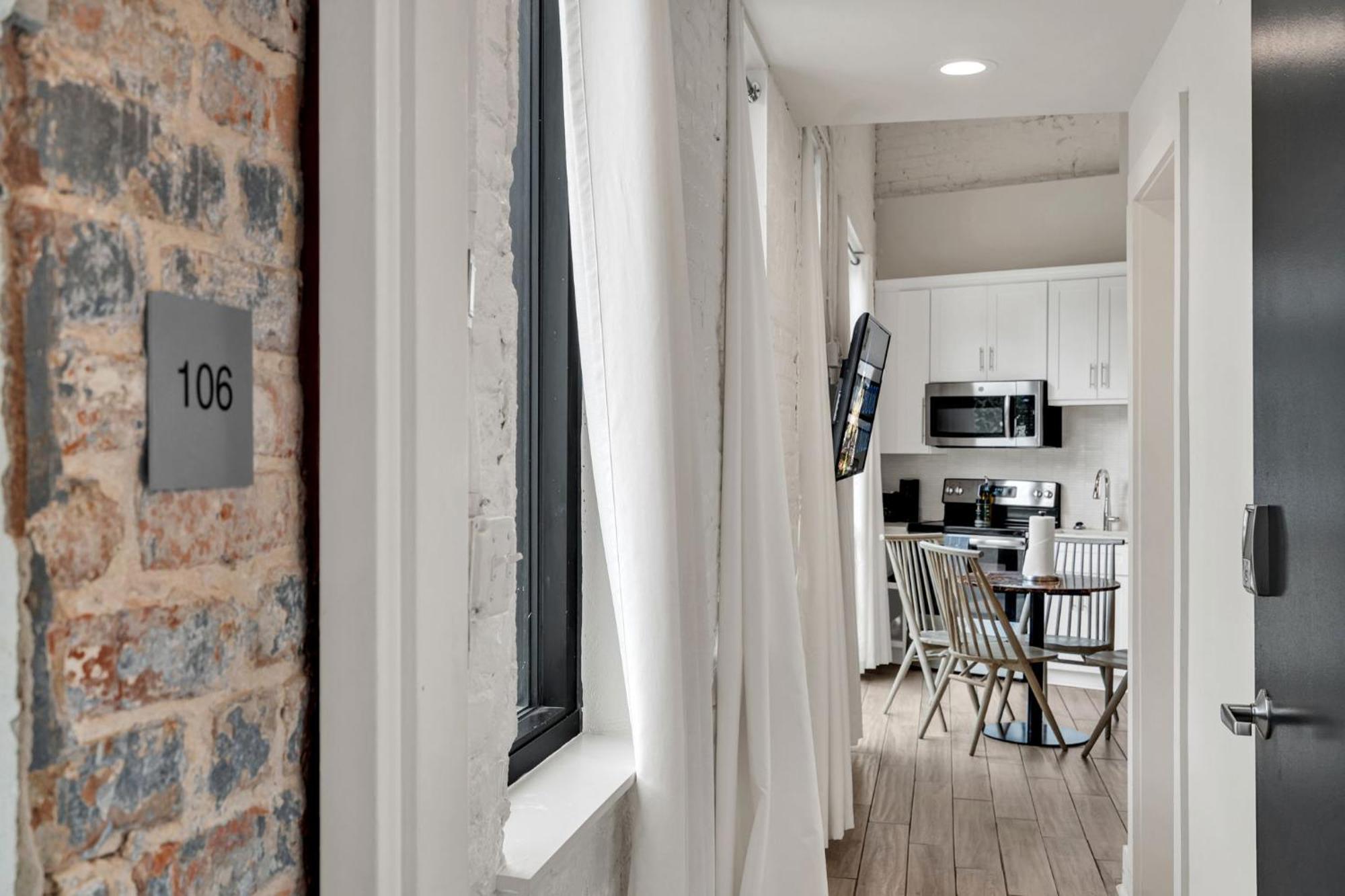 Hotel 2br In The French Quarter & Steps To Frenchmen
