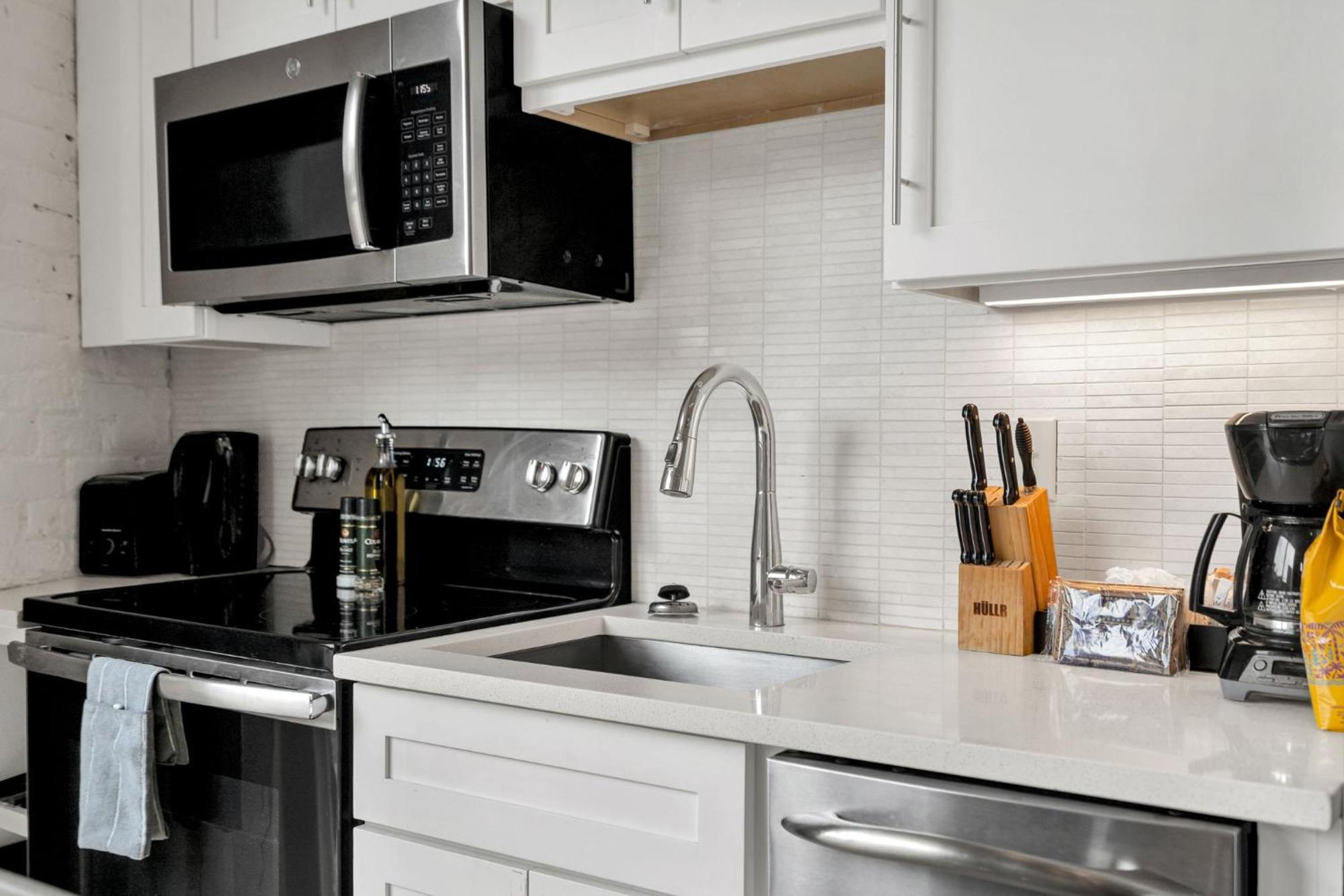 2br In The French Quarter & Steps To Frenchmen *