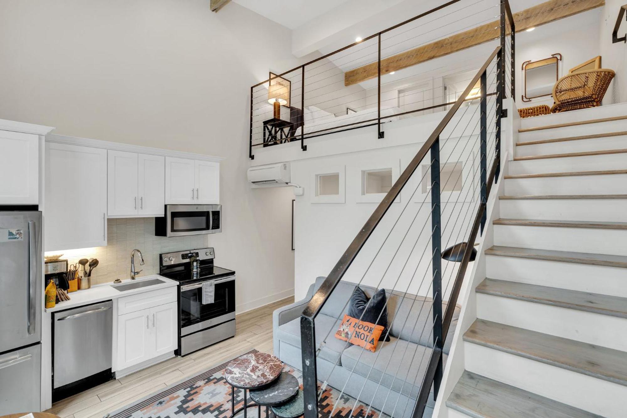 2 Bedroom Loft In The French Quarter Hotel