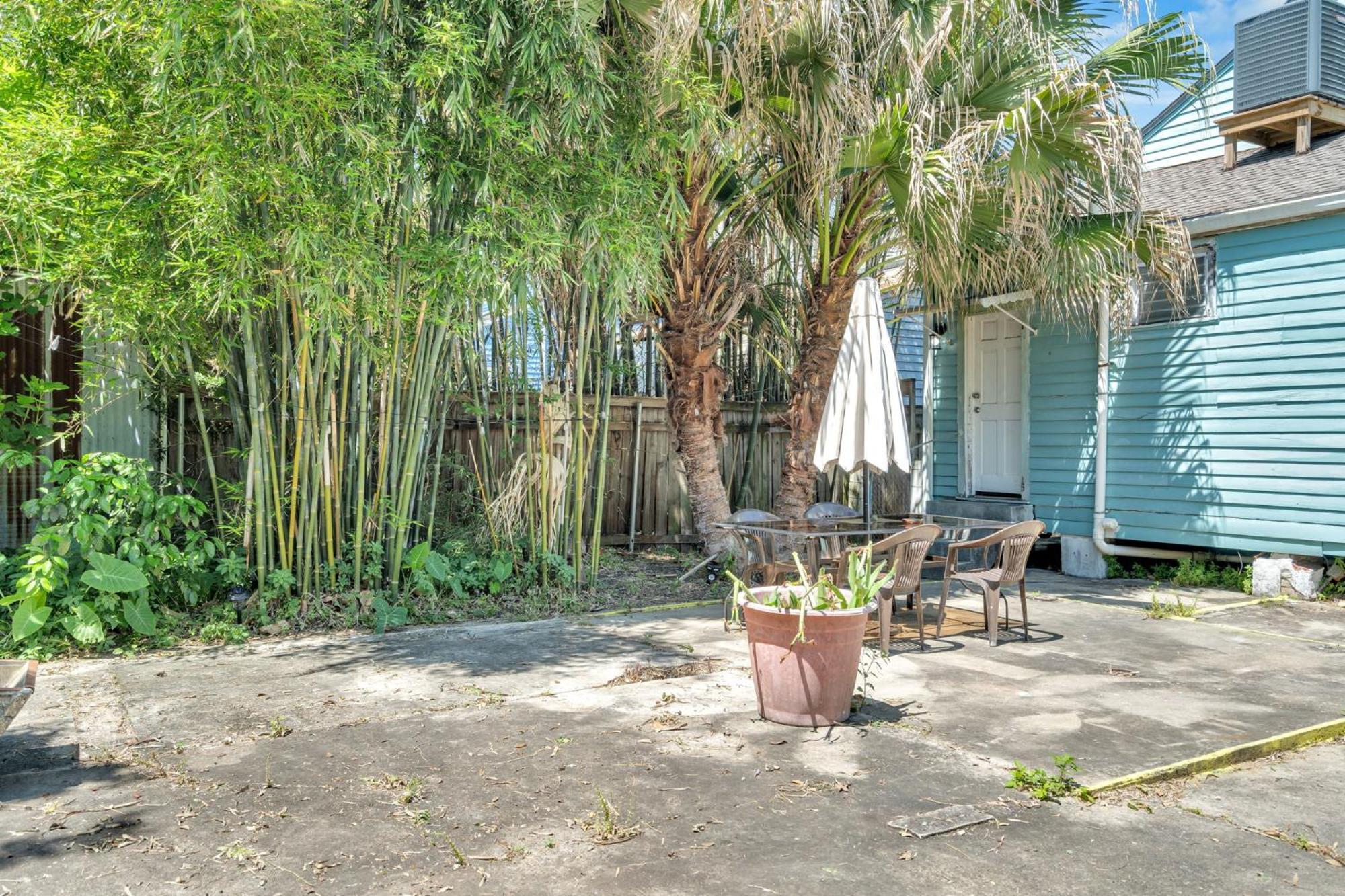 Classic Bywater Shotgun Great Location In Apartment