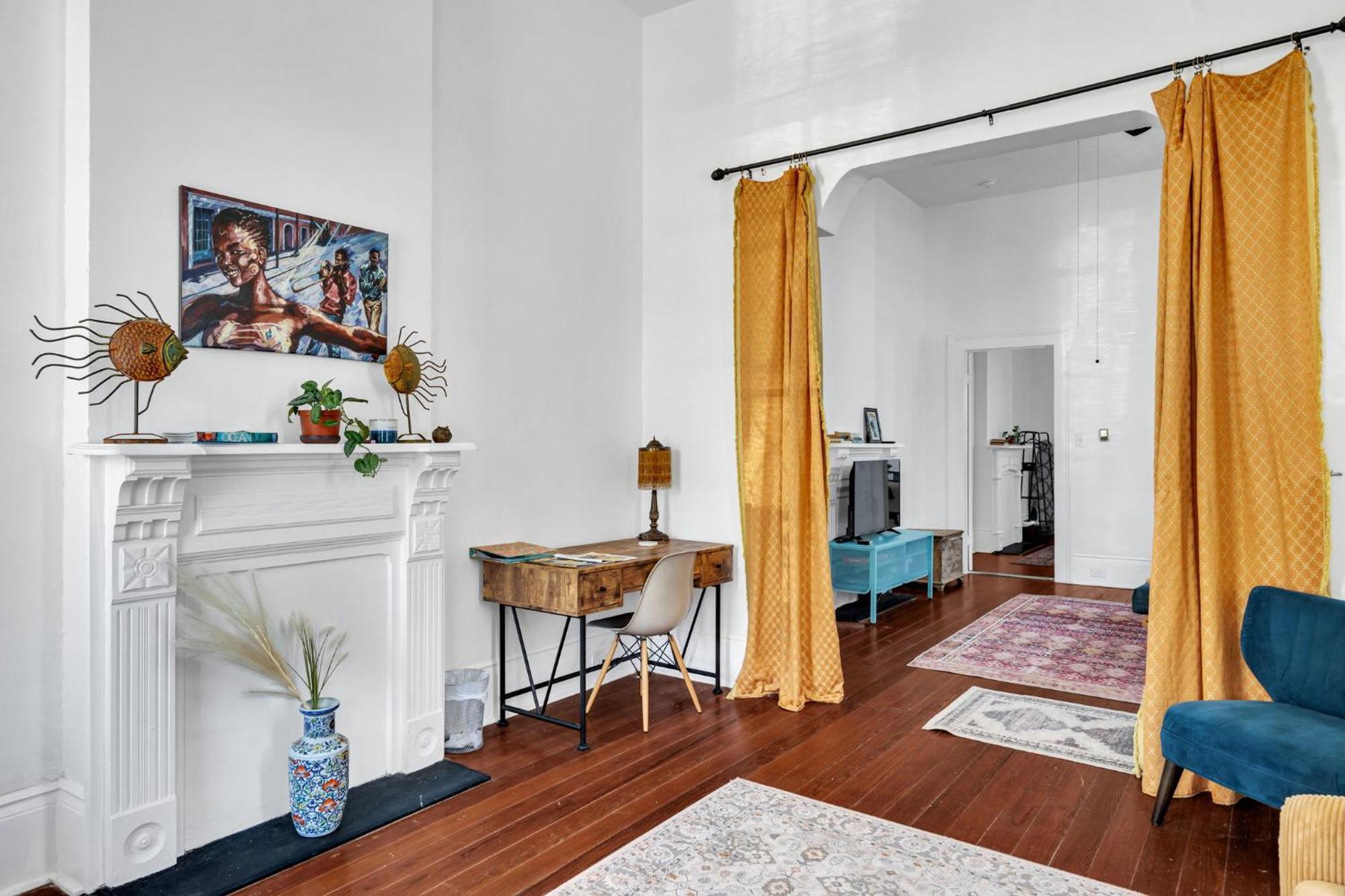 Classic Bywater Shotgun Great Location In