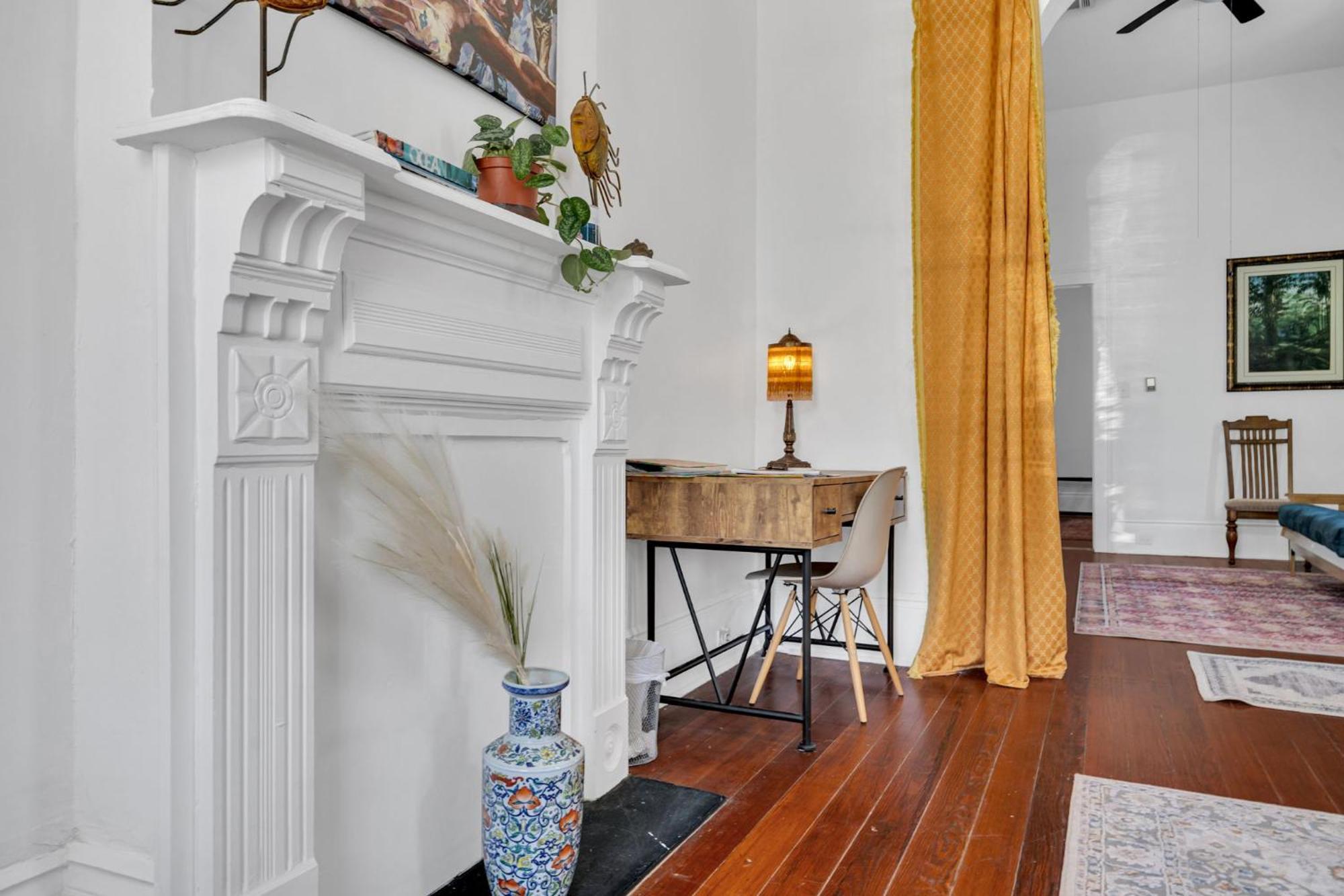 Classic Bywater Shotgun Great Location In