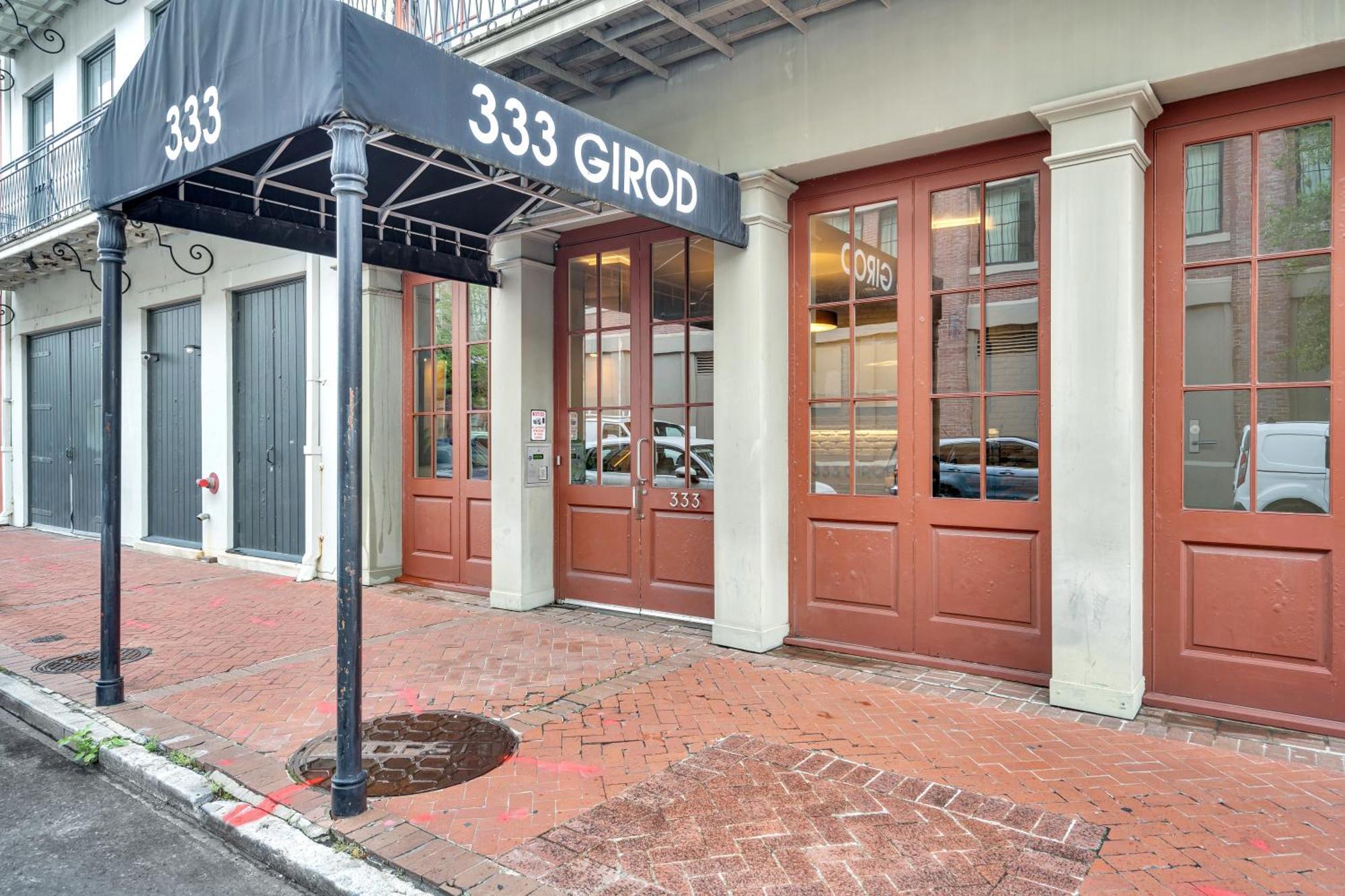 Warehouse District 1br W Parking Near Fq New Orleans