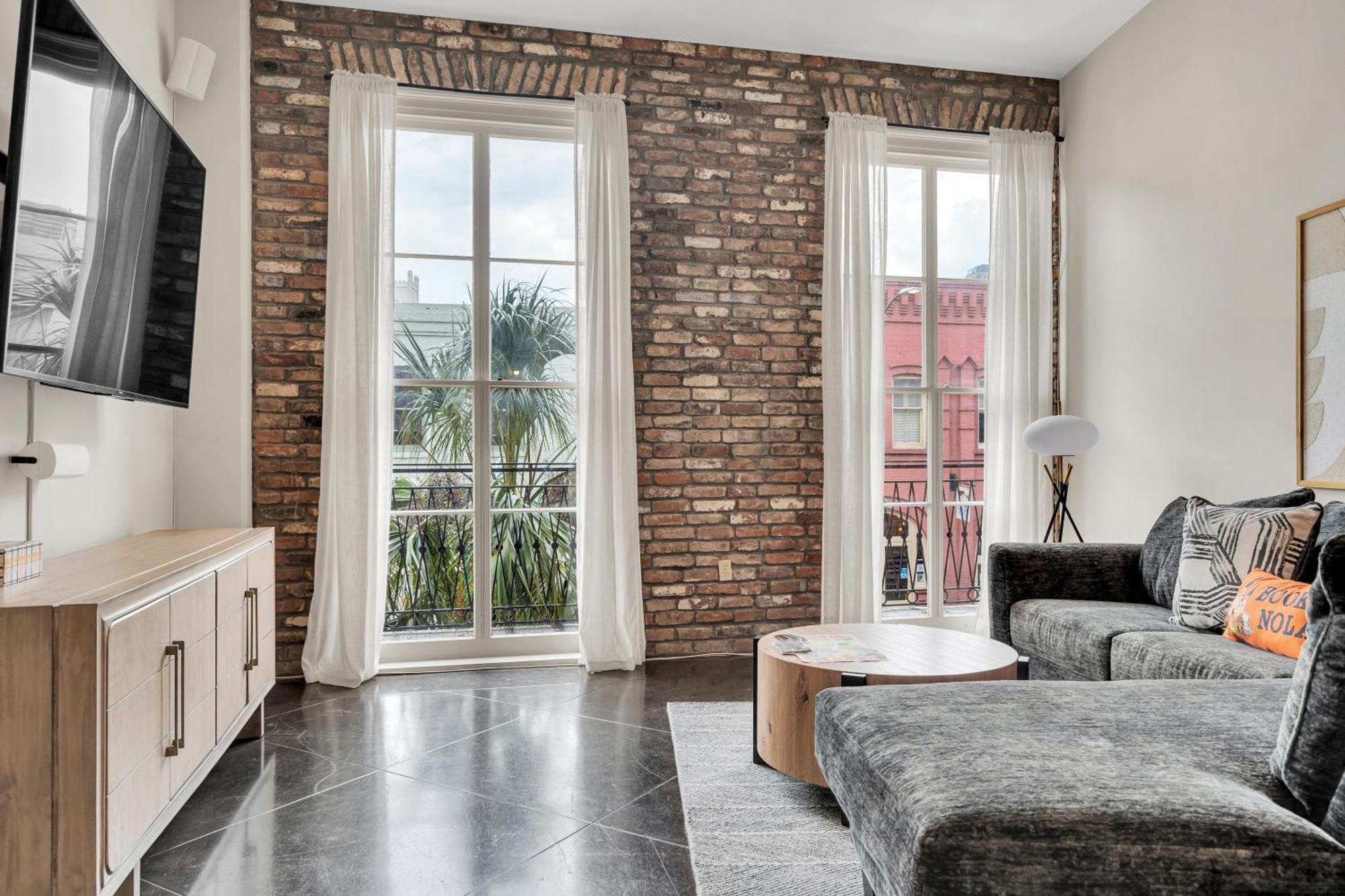 Warehouse District 1br W Parking Near Fq * New Orleans