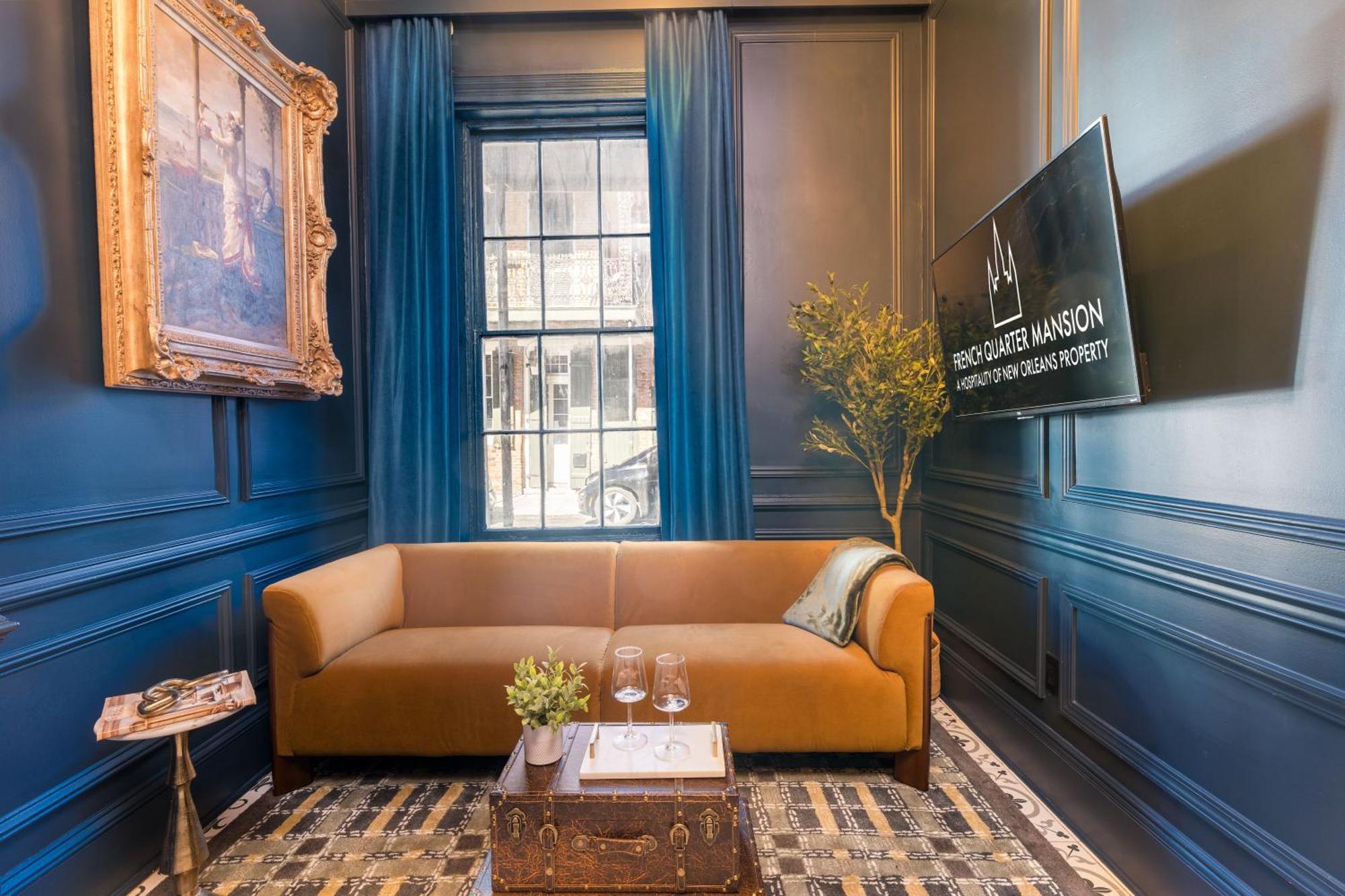 French Quarter Mansion 4*