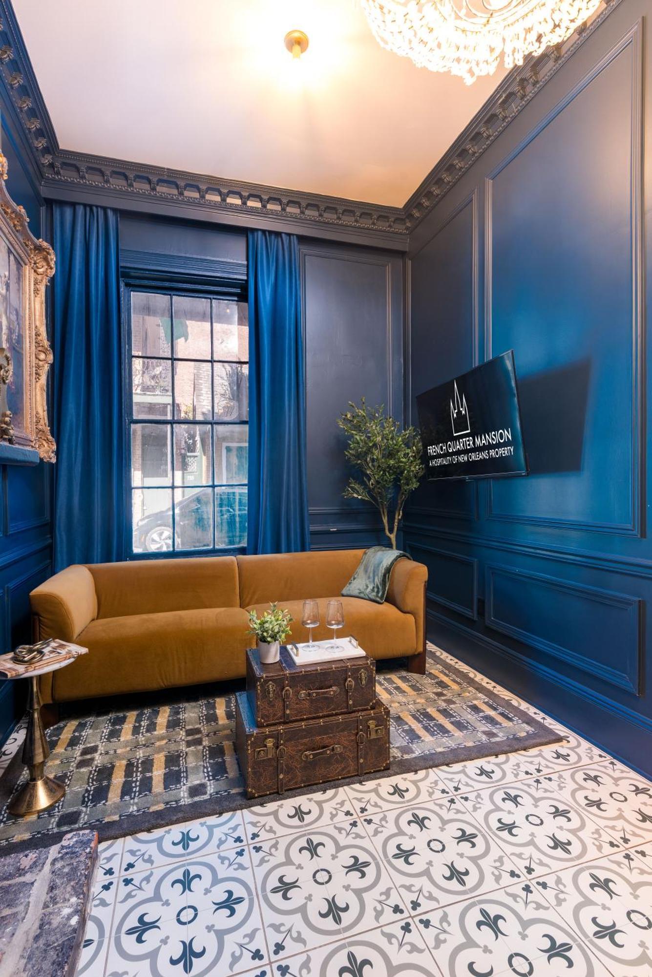 French Quarter Mansion Hotel