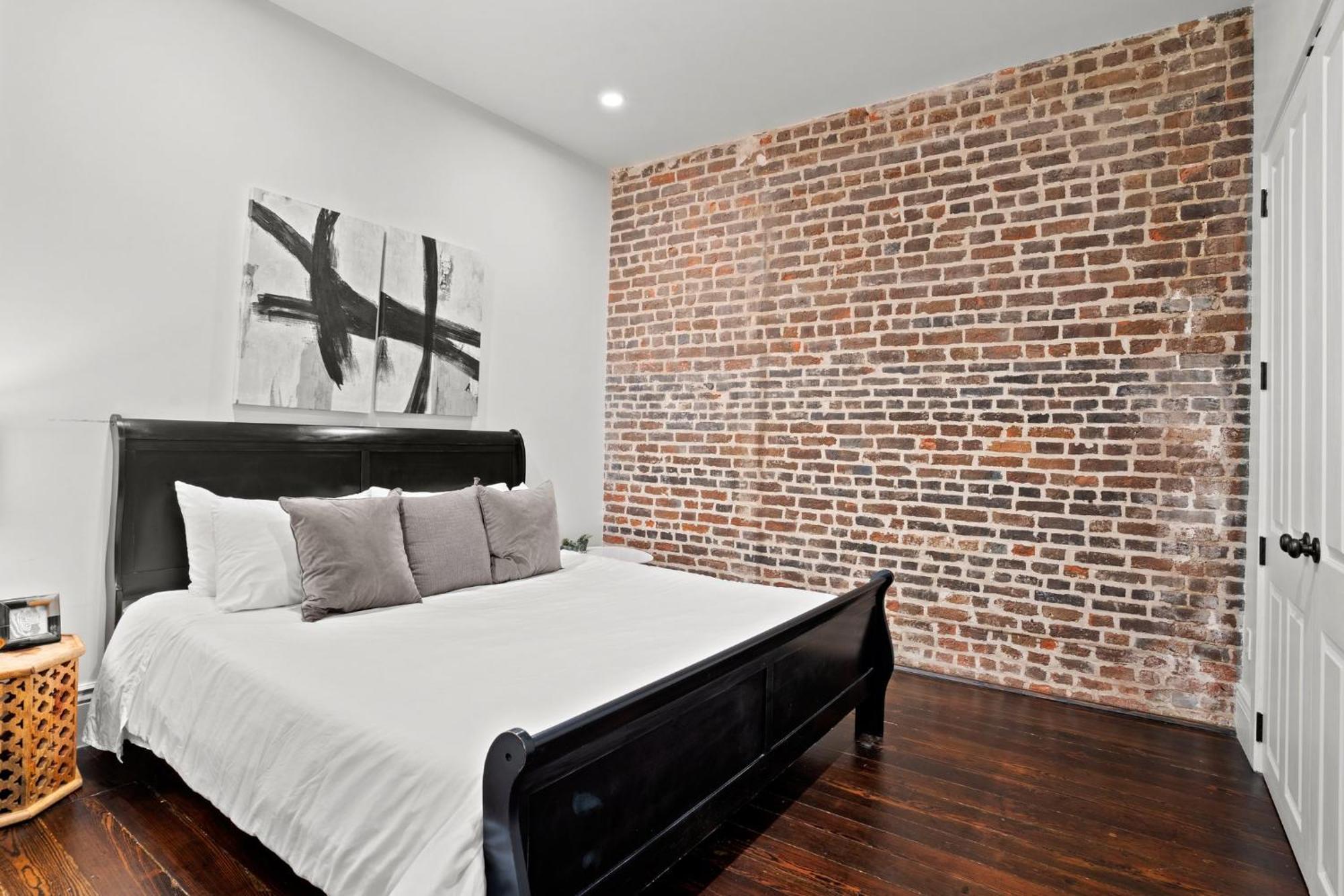 Downtown Nola 4br Sazerac Hotel
