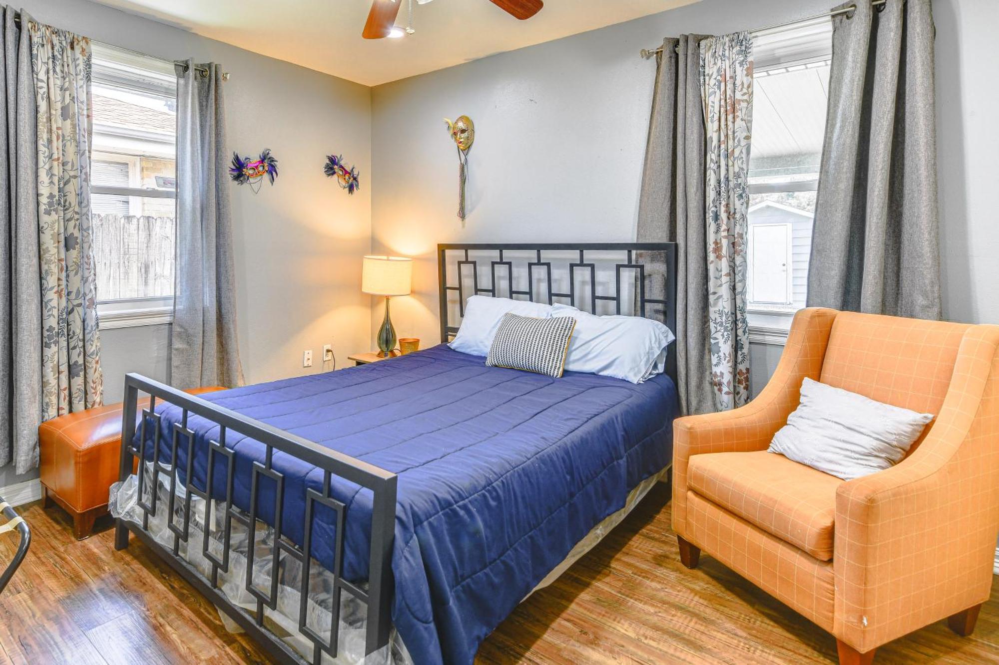 Nola With Porch And Grill 4 Mi To French Quarter Holiday home *