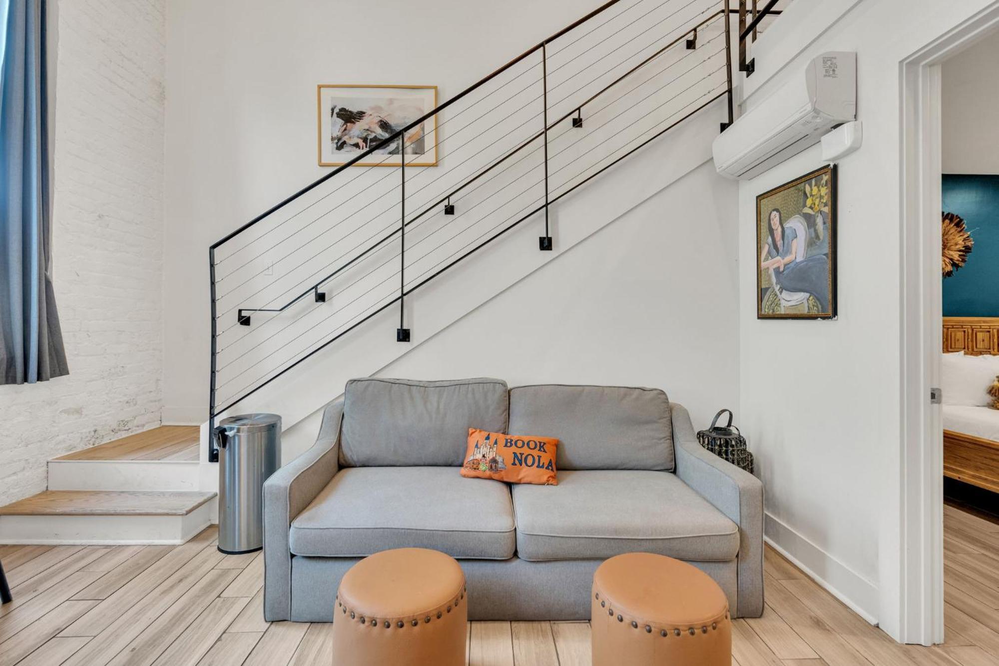 French Quarterfrenchment Street With Parking 3*