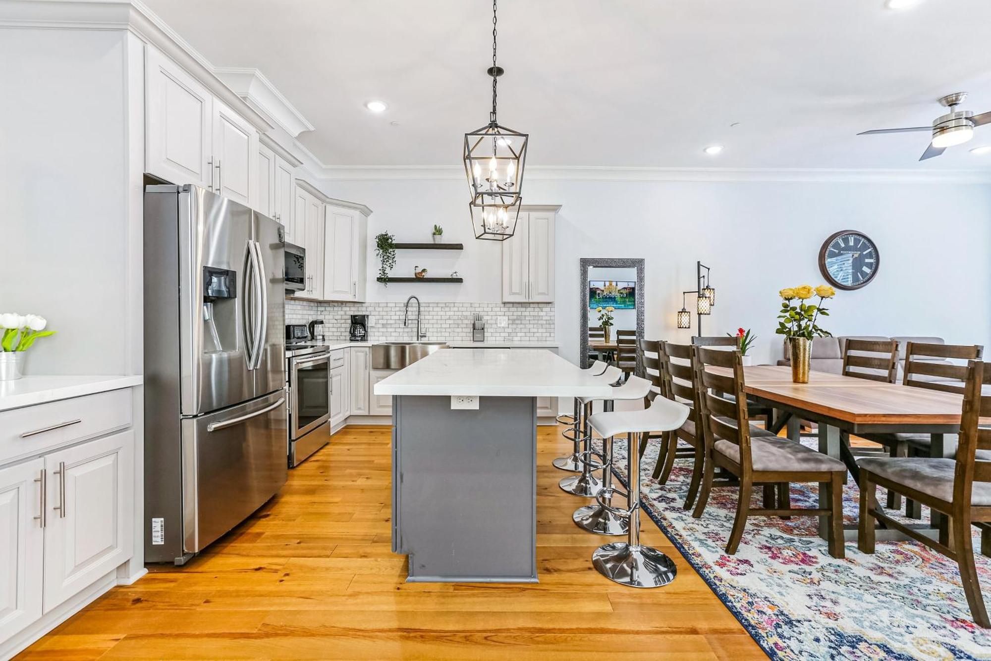 Hosteeva Stunning 4 Bedroom W Pool Steps To St Charles Ave * New Orleans