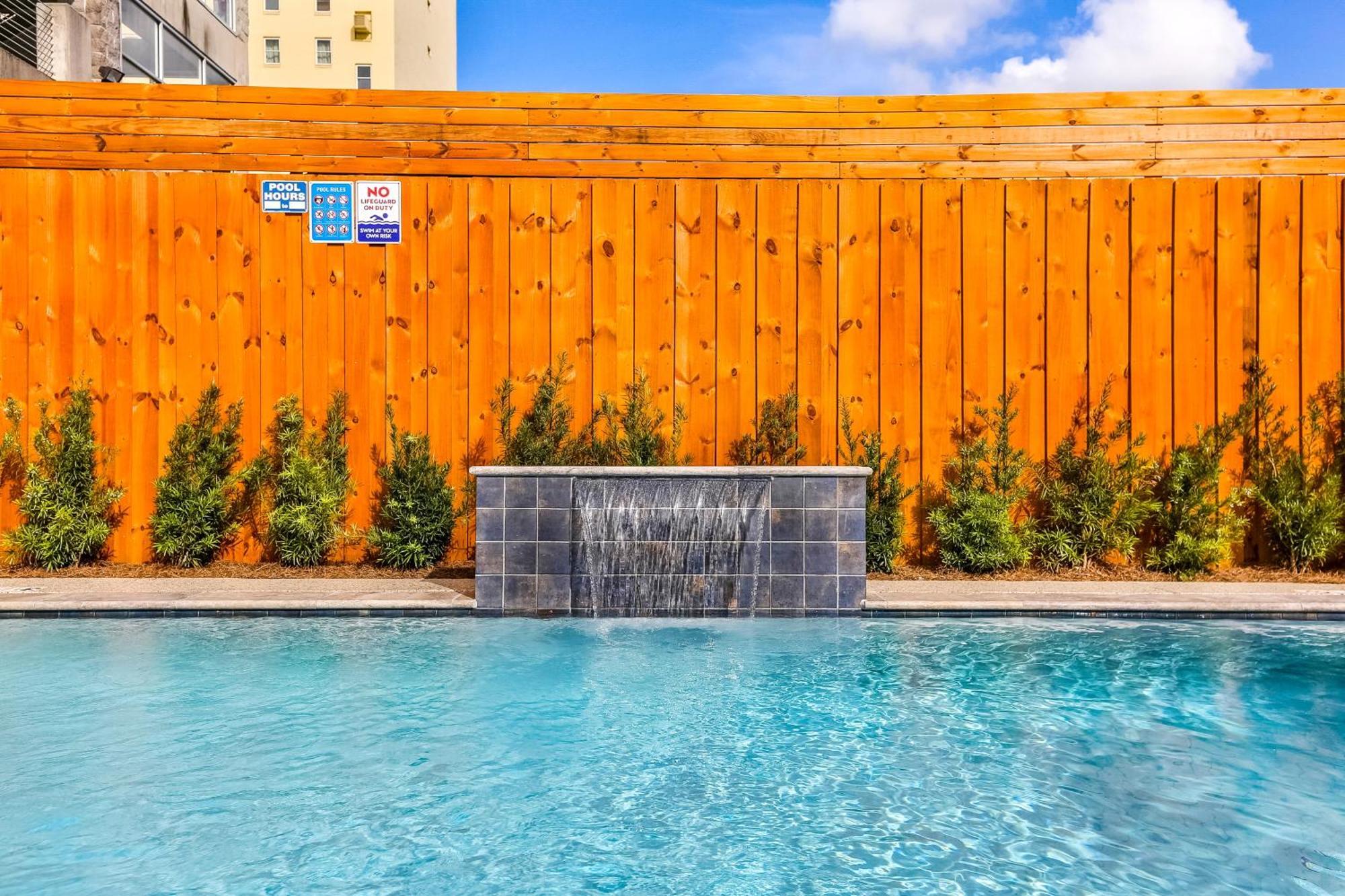 Apartment Hosteeva Stunning 4 Bedroom W Pool Steps To St Charles Ave