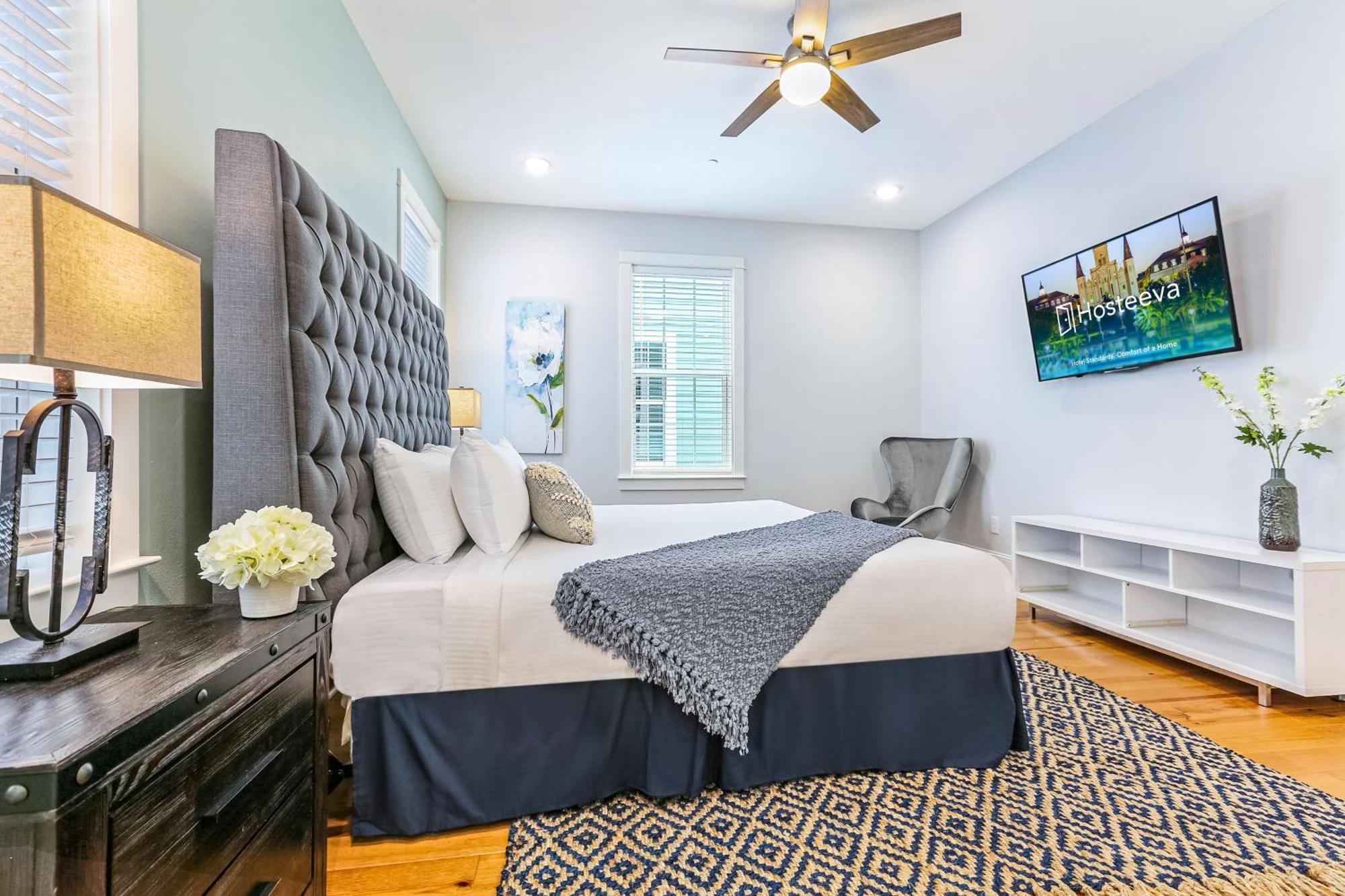 Apartment Hosteeva Stunning 4 Bedroom W Pool Steps To St Charles Ave