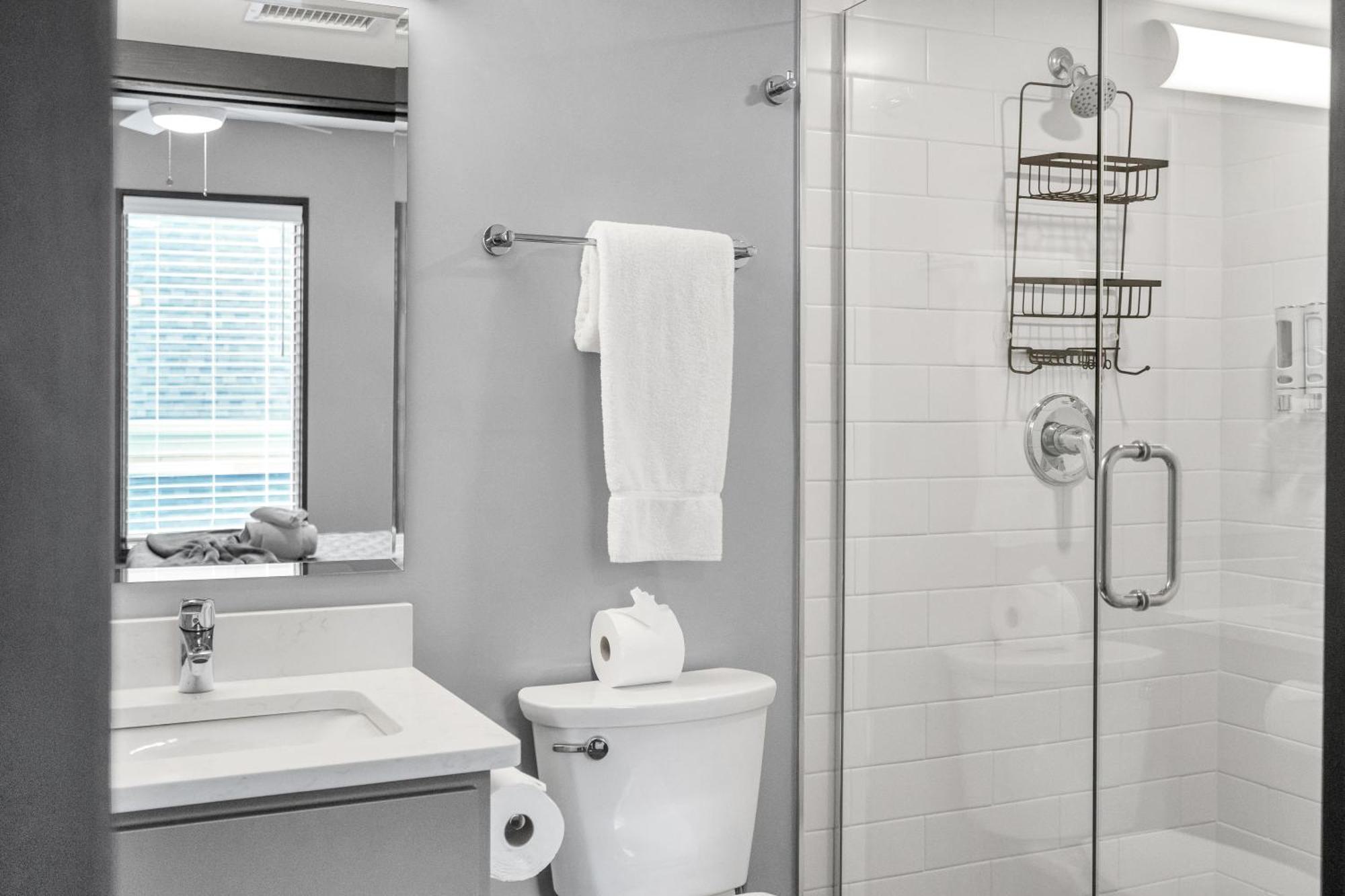 Apartment Bywater At 4200 St Claude Avenue *