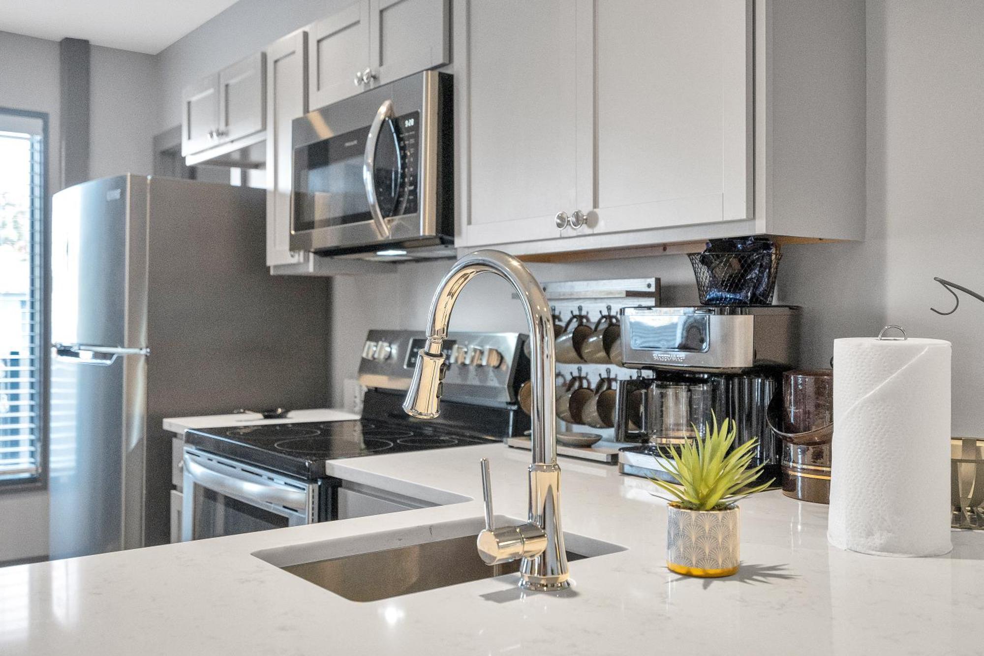 Apartment Bywater At 4200 St Claude Avenue *