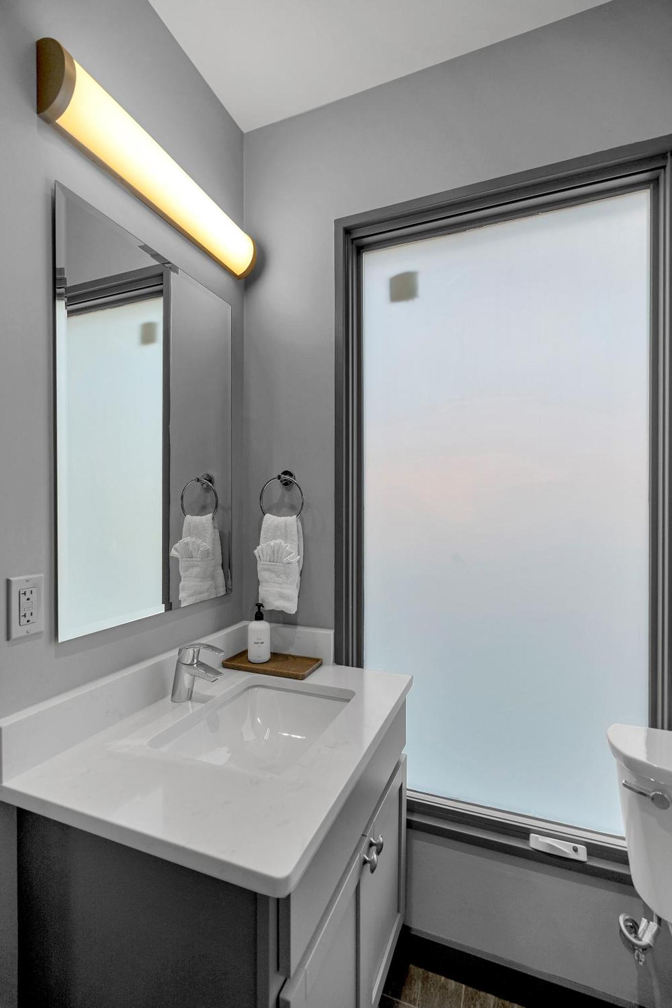 Apartment Bywater At 4200 St Claude Avenue *