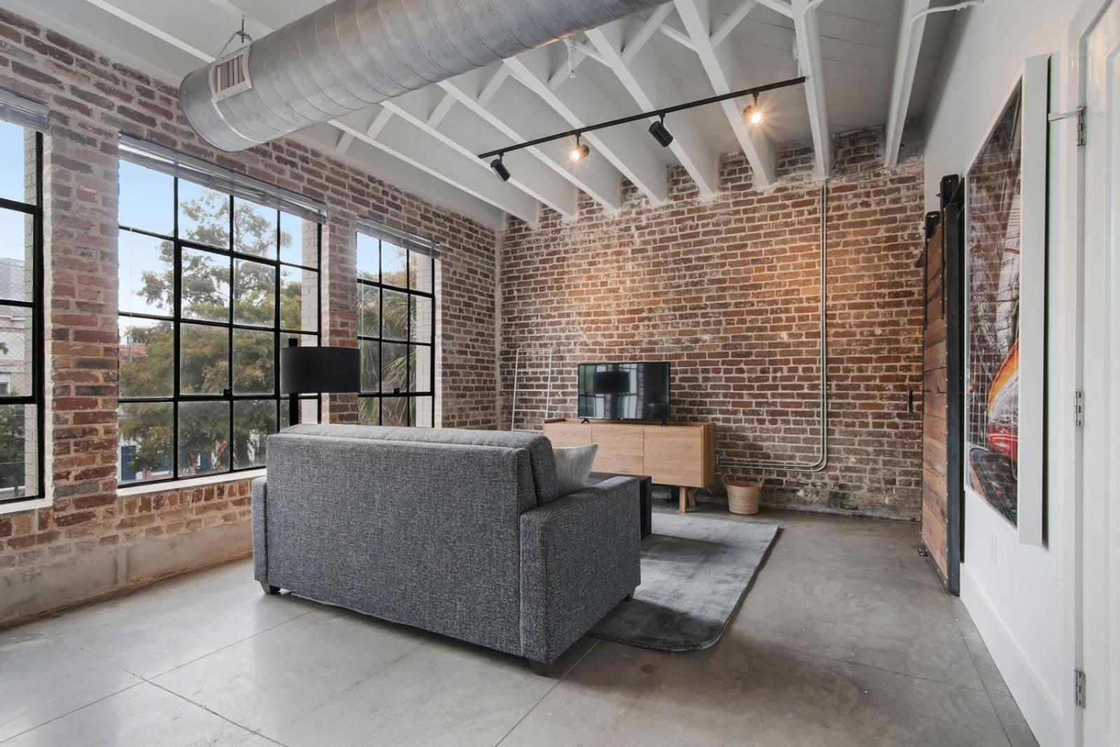 Roami At Motorworks 4*