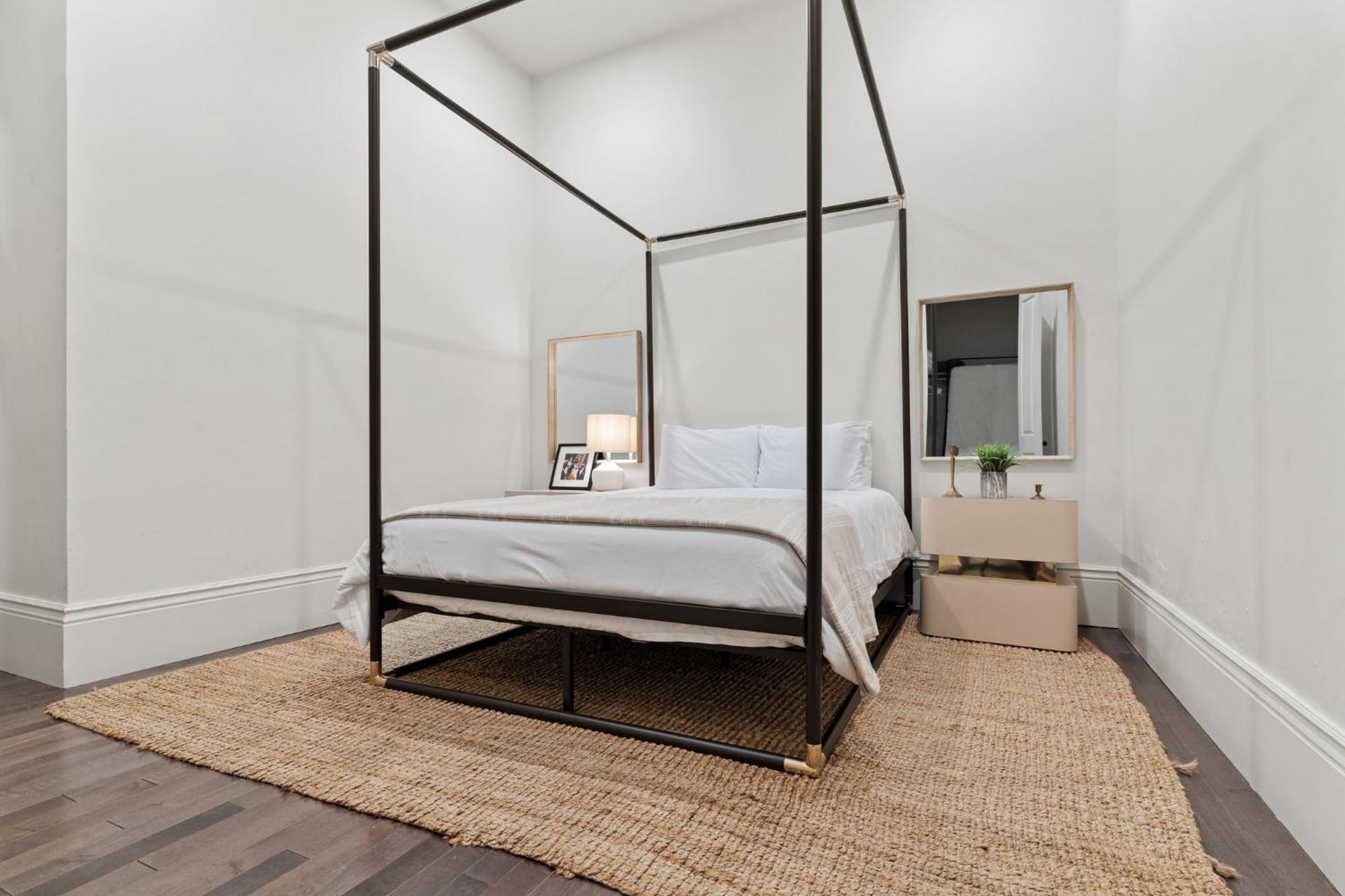 Group-friendly Nola Near Bourbon Hotel