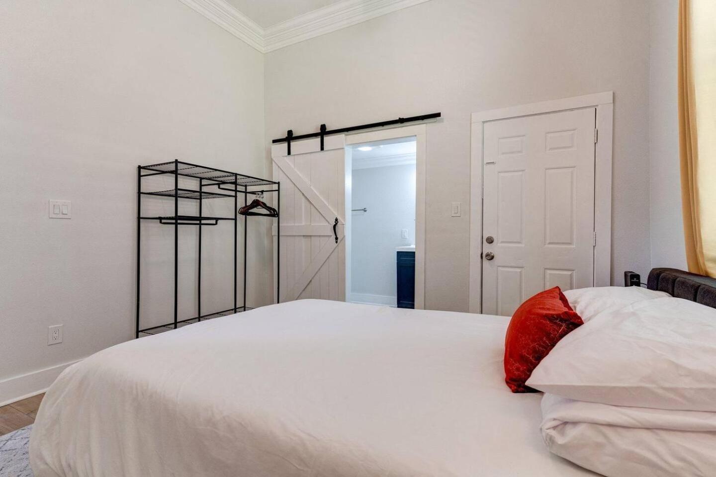 Historic Treme 3br Walk To Fq & Fair Grounds