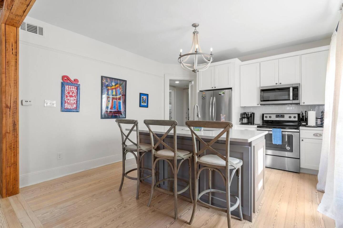 Magazine St 3br W Private Pool & Patio