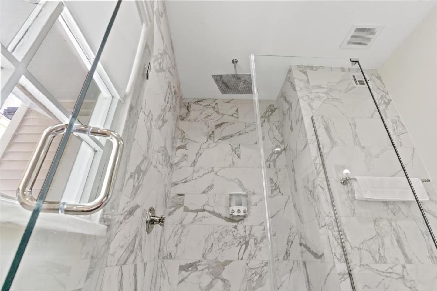 Magazine St 3br W Private Pool & Patio Holiday home