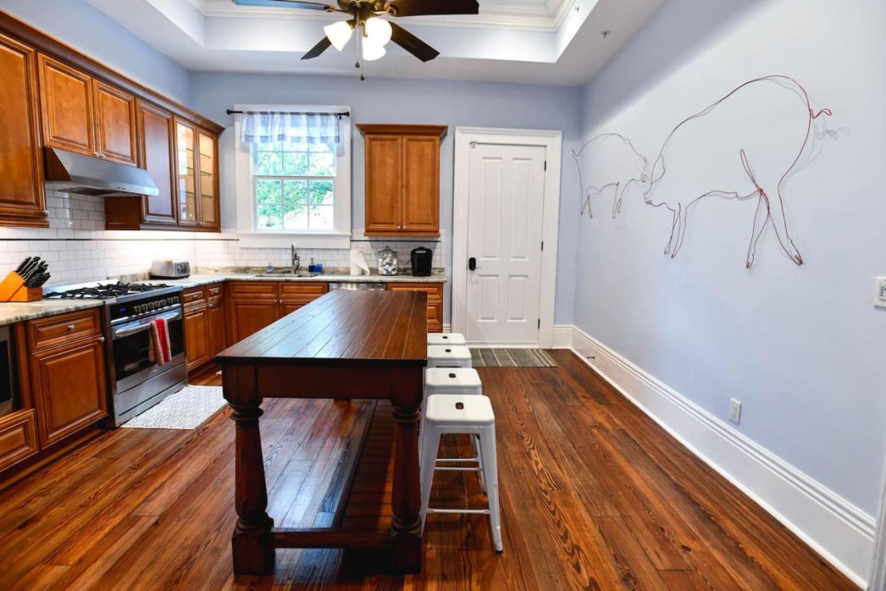 Villere Historic - Bookable Only By New Orleans