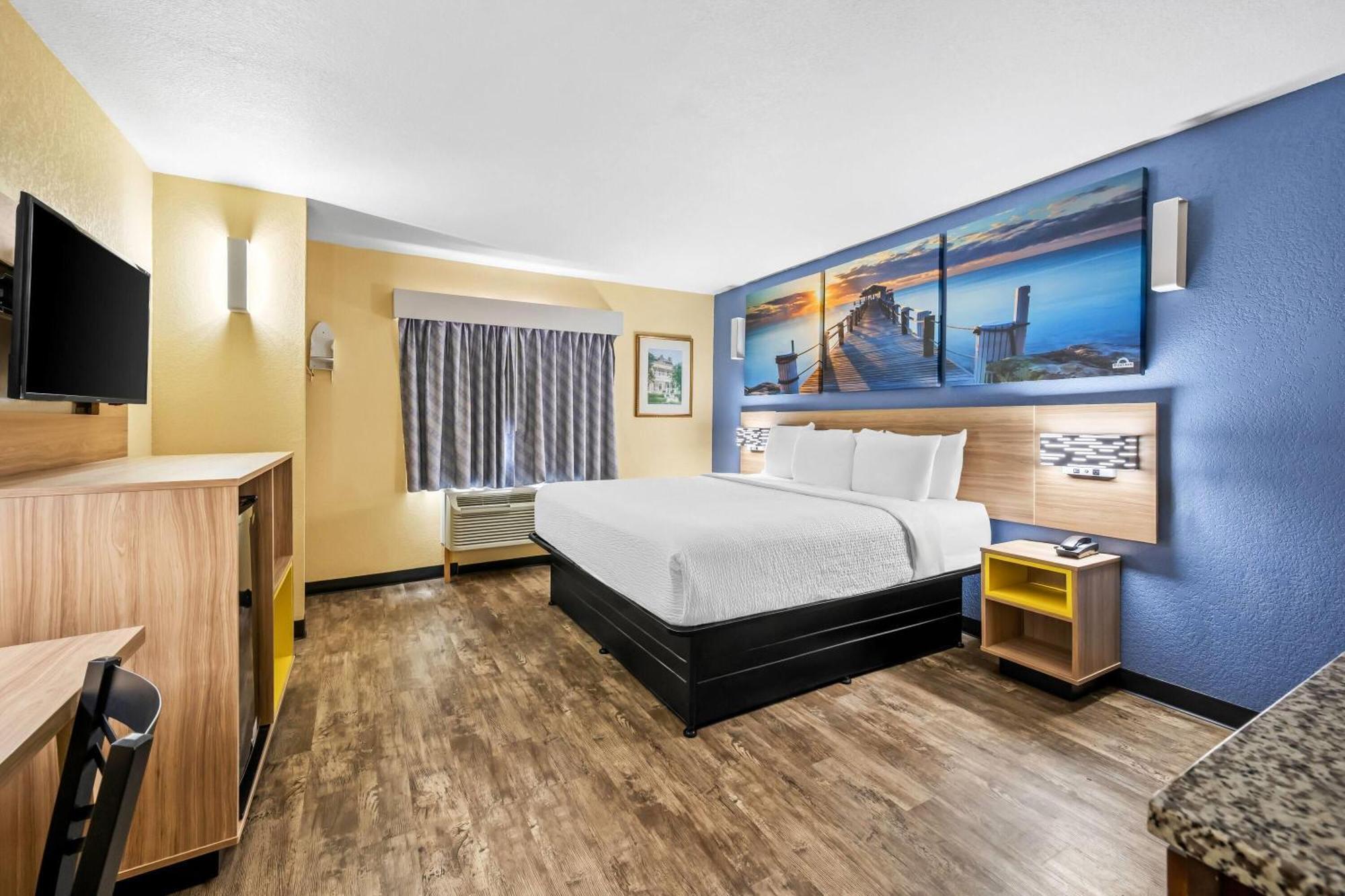 Days By Wyndham Pontchartrain Hotel