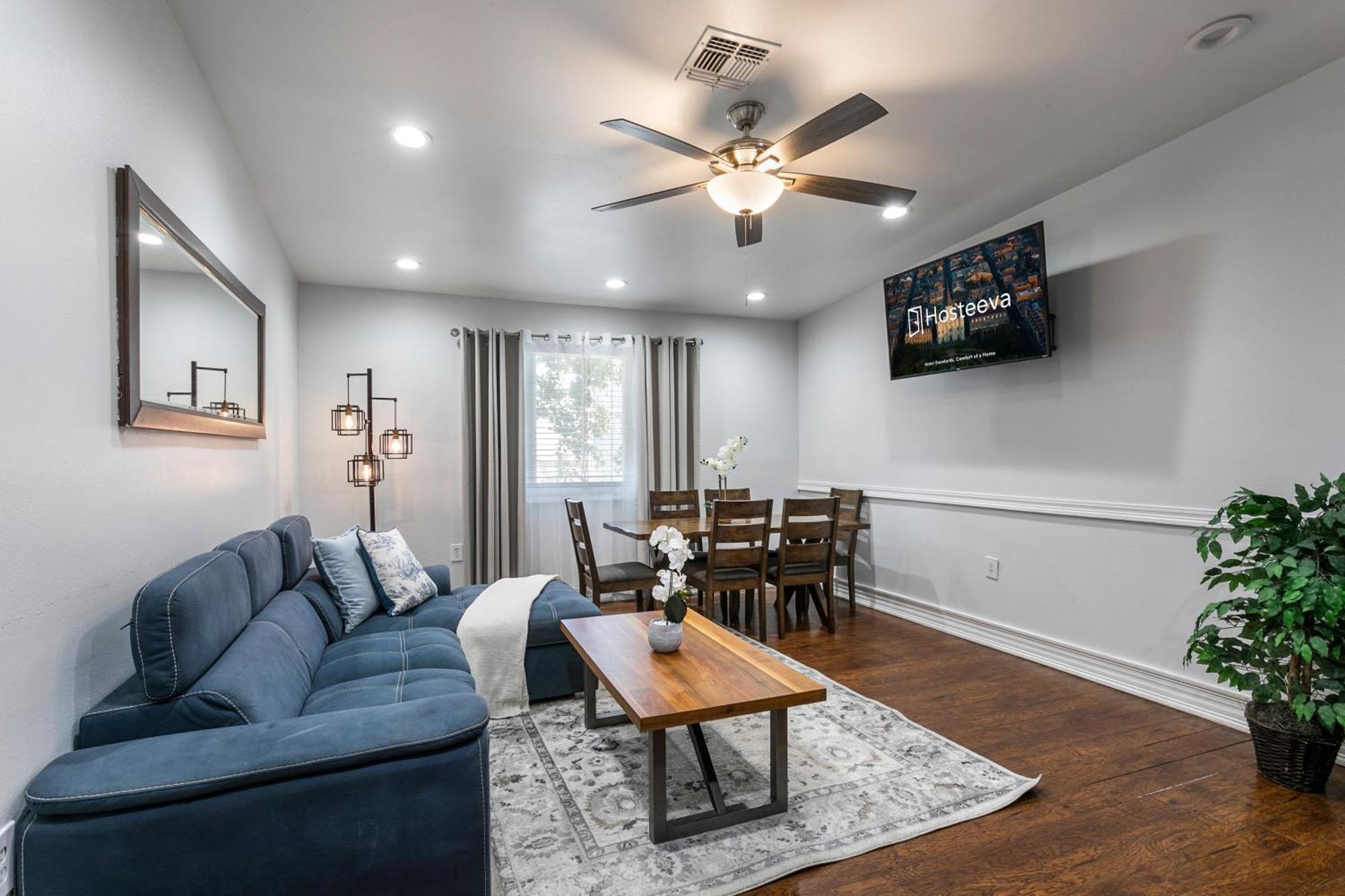 Elegant 4br In Downtown