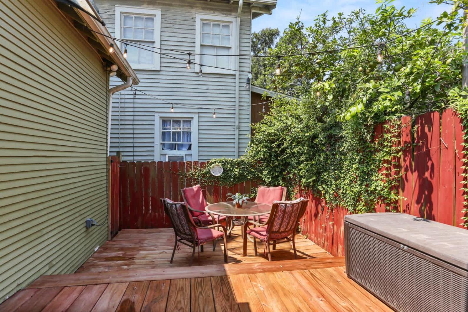 The Nelson House Unbeatable Location