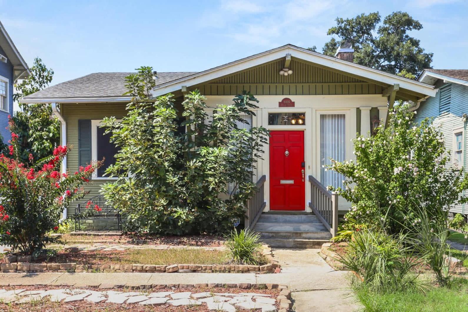 The Nelson House Unbeatable Location *