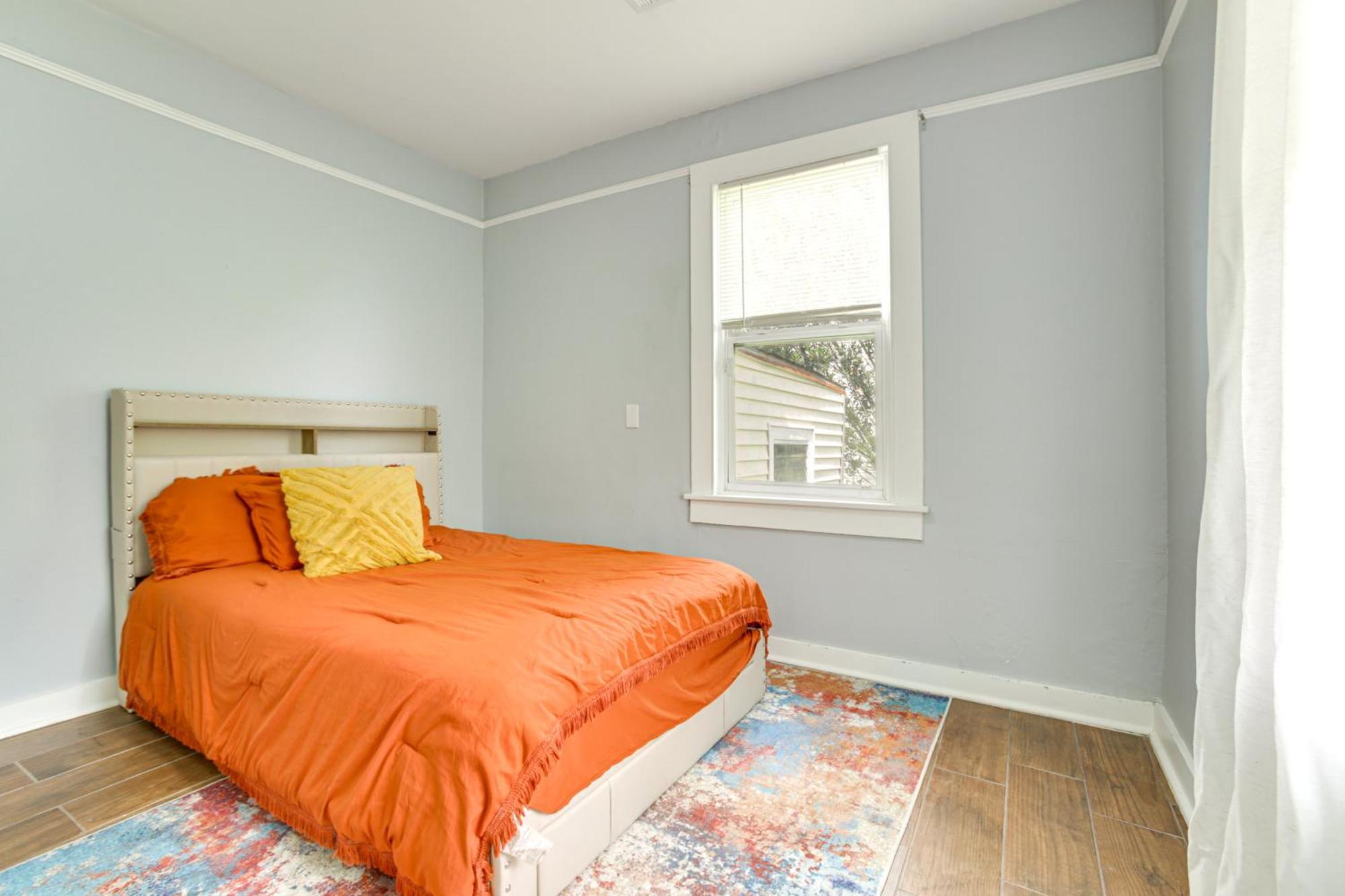 Work And Play Colorful In Heart Of Nola! *