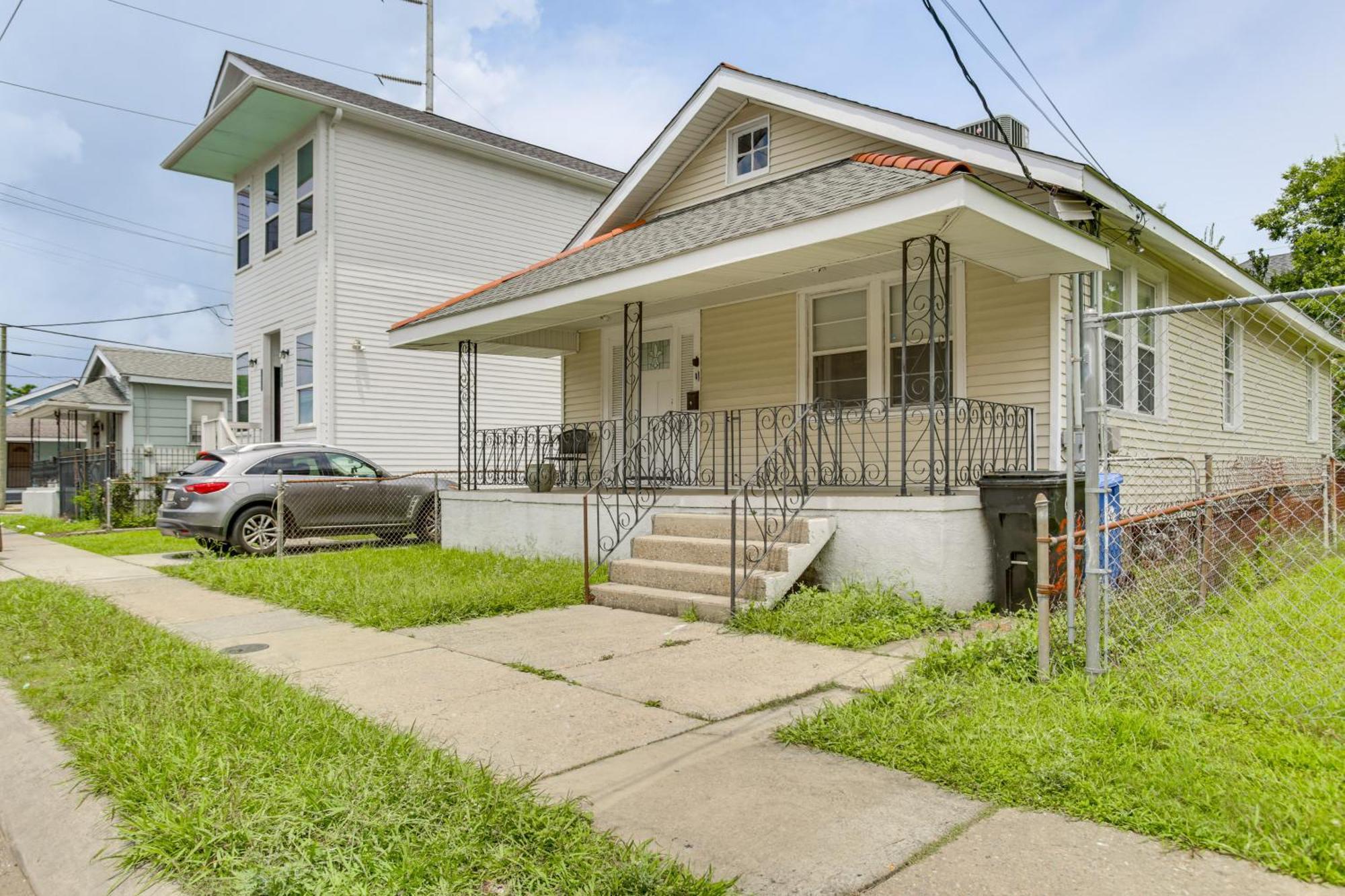 Work And Play Colorful In Heart Of Nola! Holiday home New Orleans