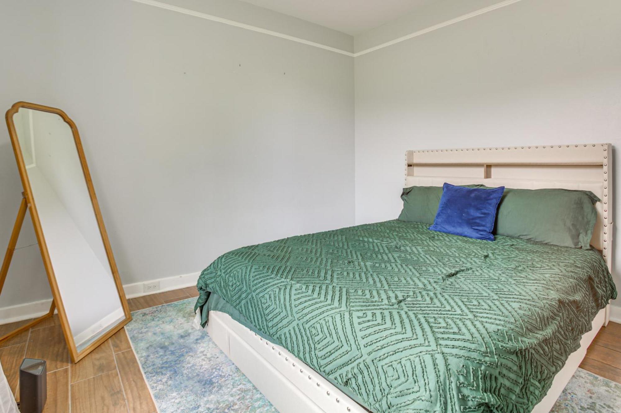 Holiday home Work And Play Colorful In Heart Of Nola! *