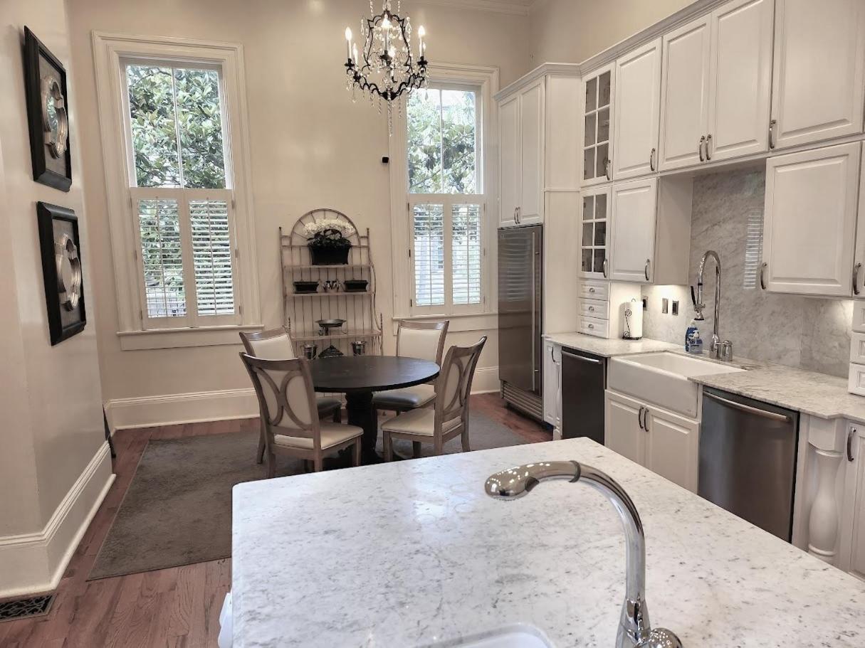 Walker Mansion On St Charles Ave - Unit 2 3*