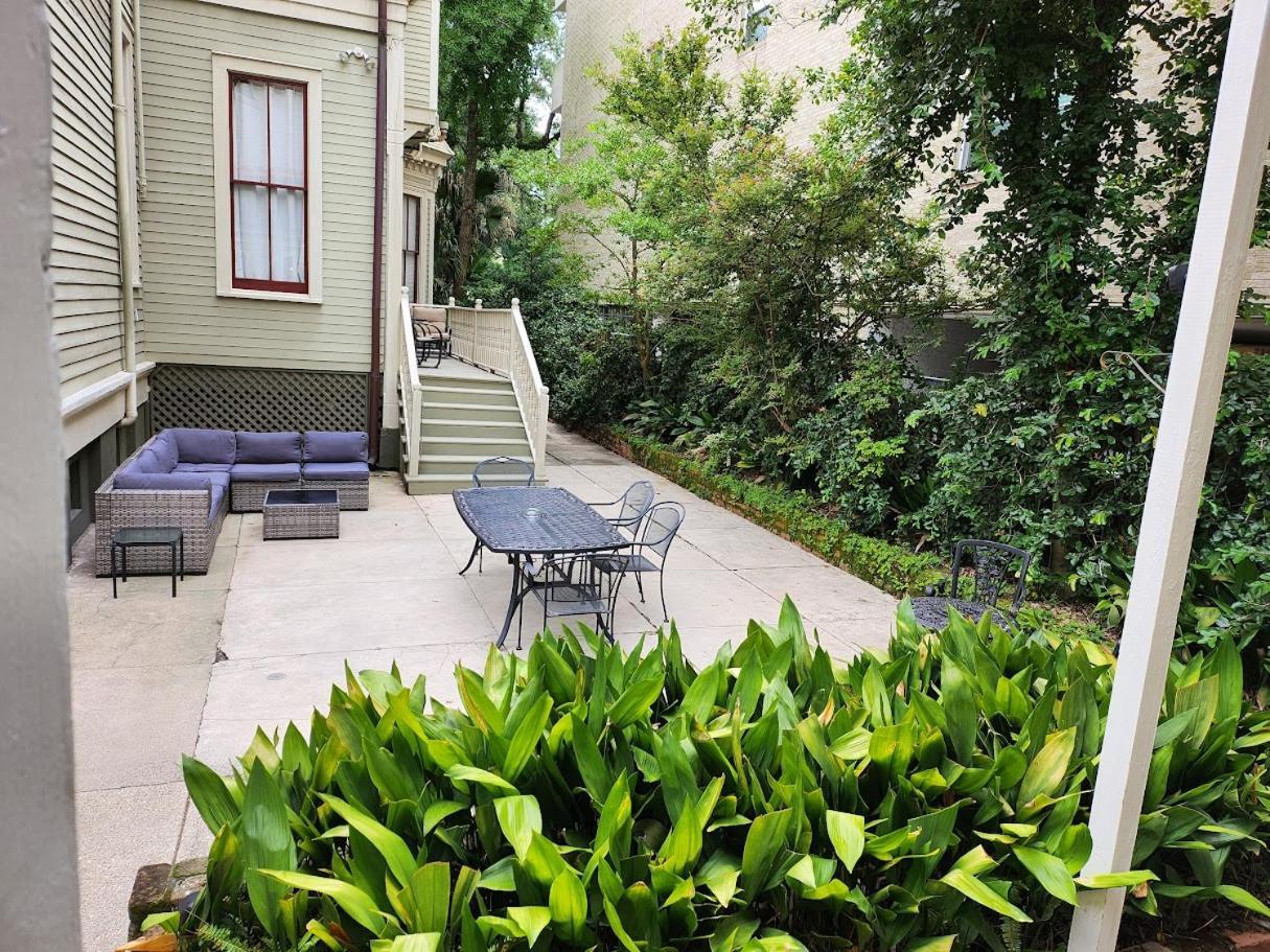 Walker Mansion On St Charles Ave - Unit 3 Guest house