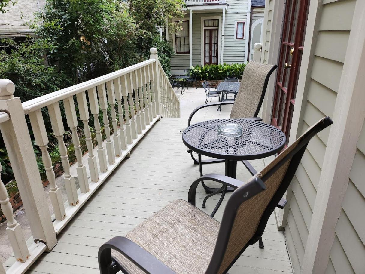 Walker Mansion On St Charles Ave - Unit 3 Guest house 3*