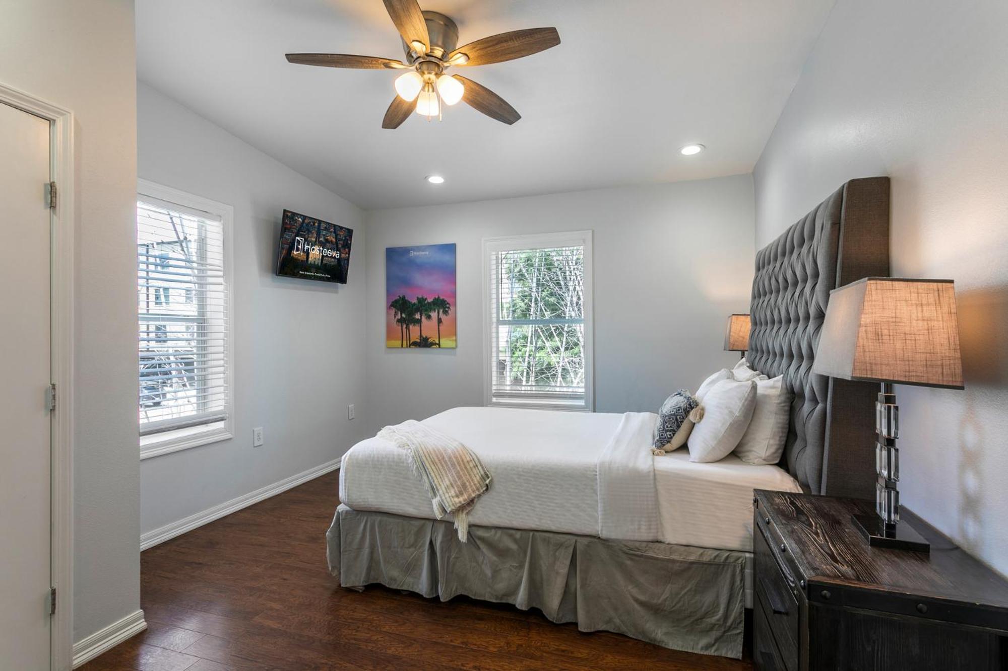 Spacious On Carondelet Street Close To The French Quarter Apartment *