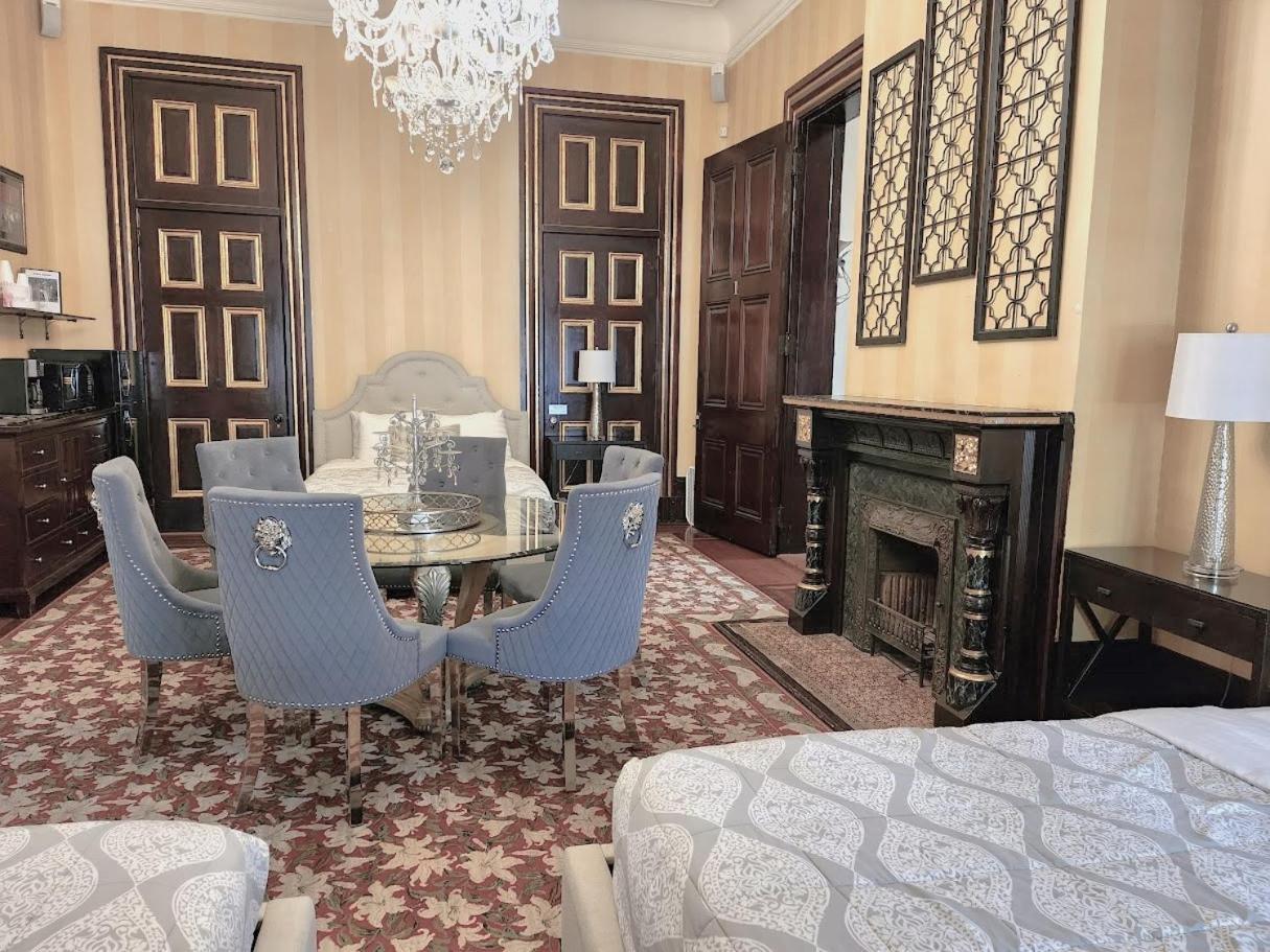 Walker Mansion On St Charles Ave - Unit 1 Guest house New Orleans