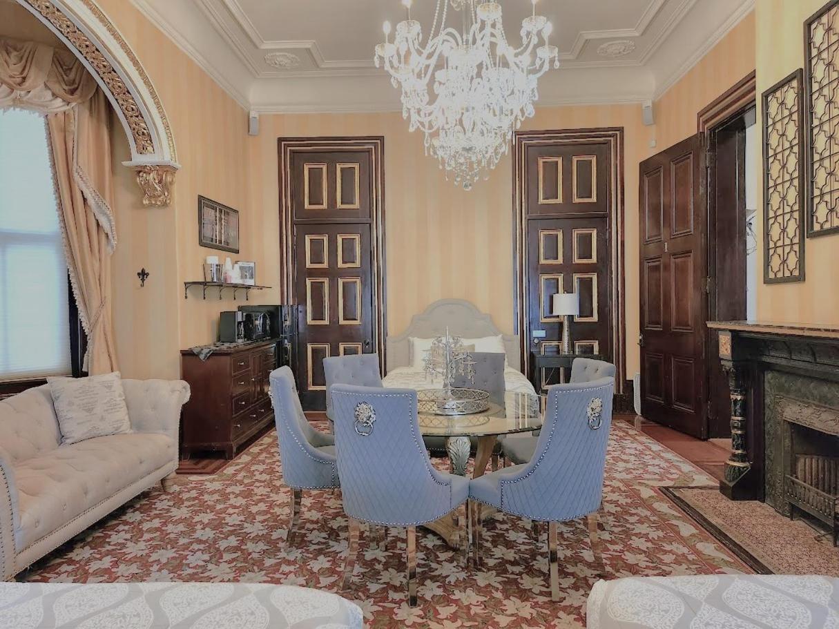 Guest house Walker Mansion On St Charles Ave - Unit 1 New Orleans