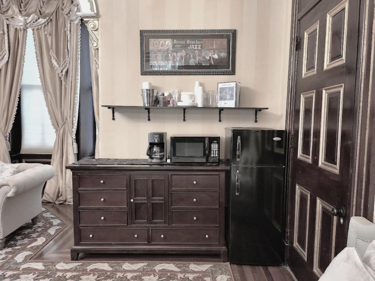 Walker Mansion On St Charles Ave - Unit 1 Guest house