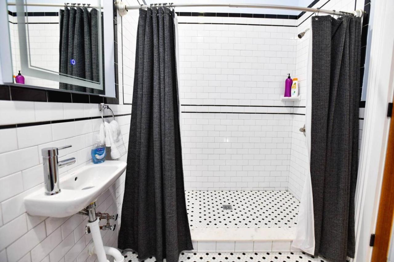 Villere Historic - Bookable Only By New Orleans