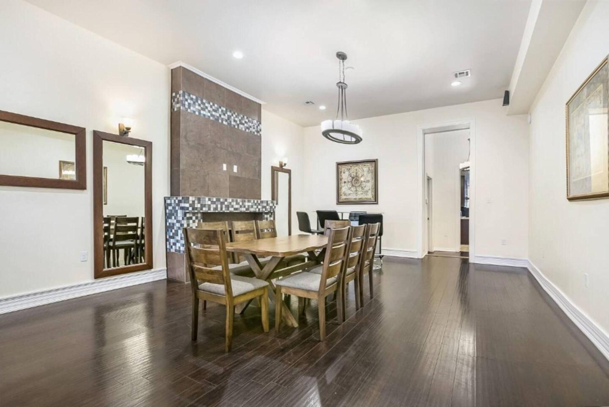 Apartment Spacious On Carondelet Street Close To The French Quarter *