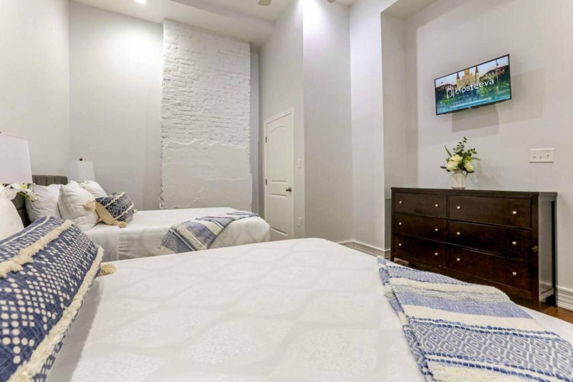 Apartment Spacious On Carondelet Street Close To The French Quarter *