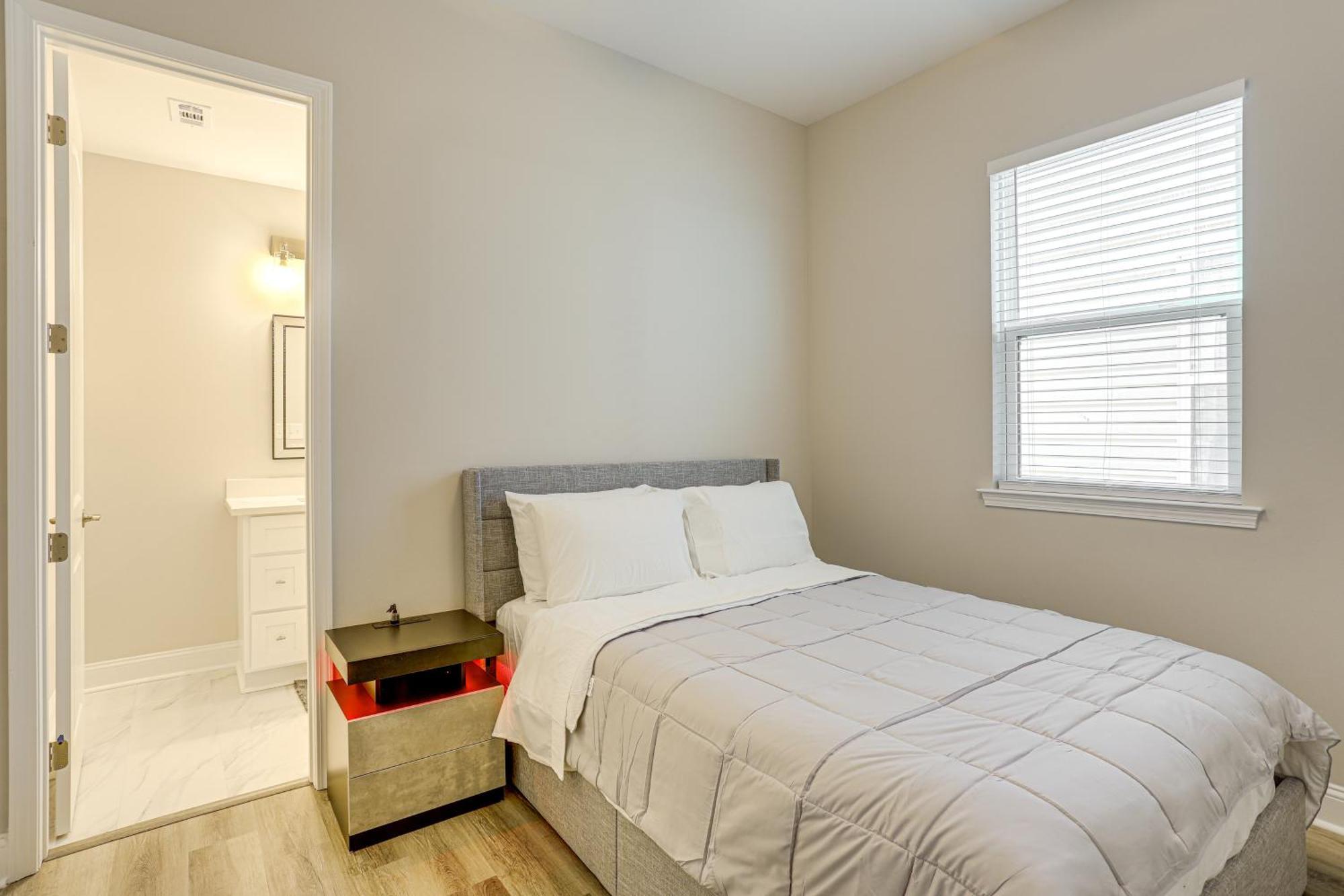 1 Mi To Caesars Superdome Contemporary Nola Abode Holiday home New Orleans