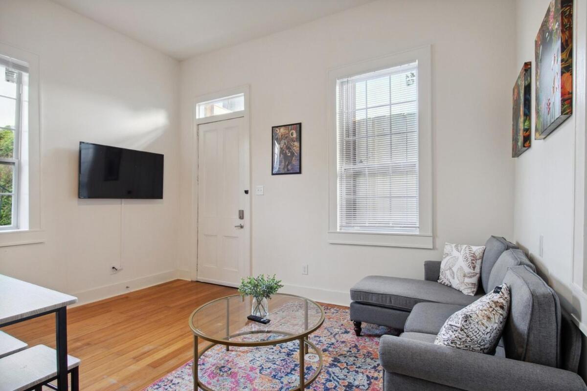 Apartment Cute 1bed 1bath 4blocks From French Q Near Bourbon St And Steps To Jazz Venues *