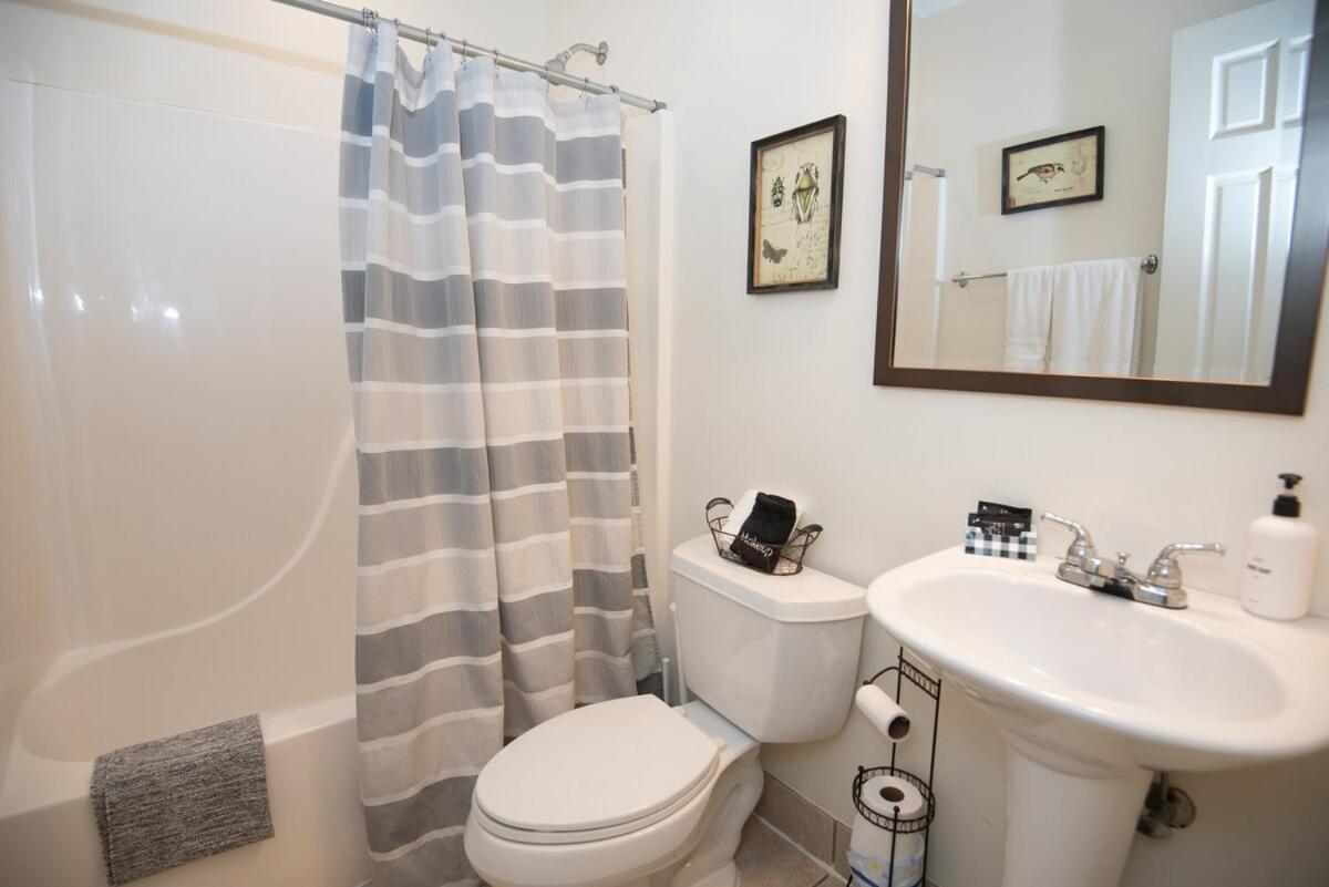 Engine 24 Firehouse Bed & Breakfast 3*