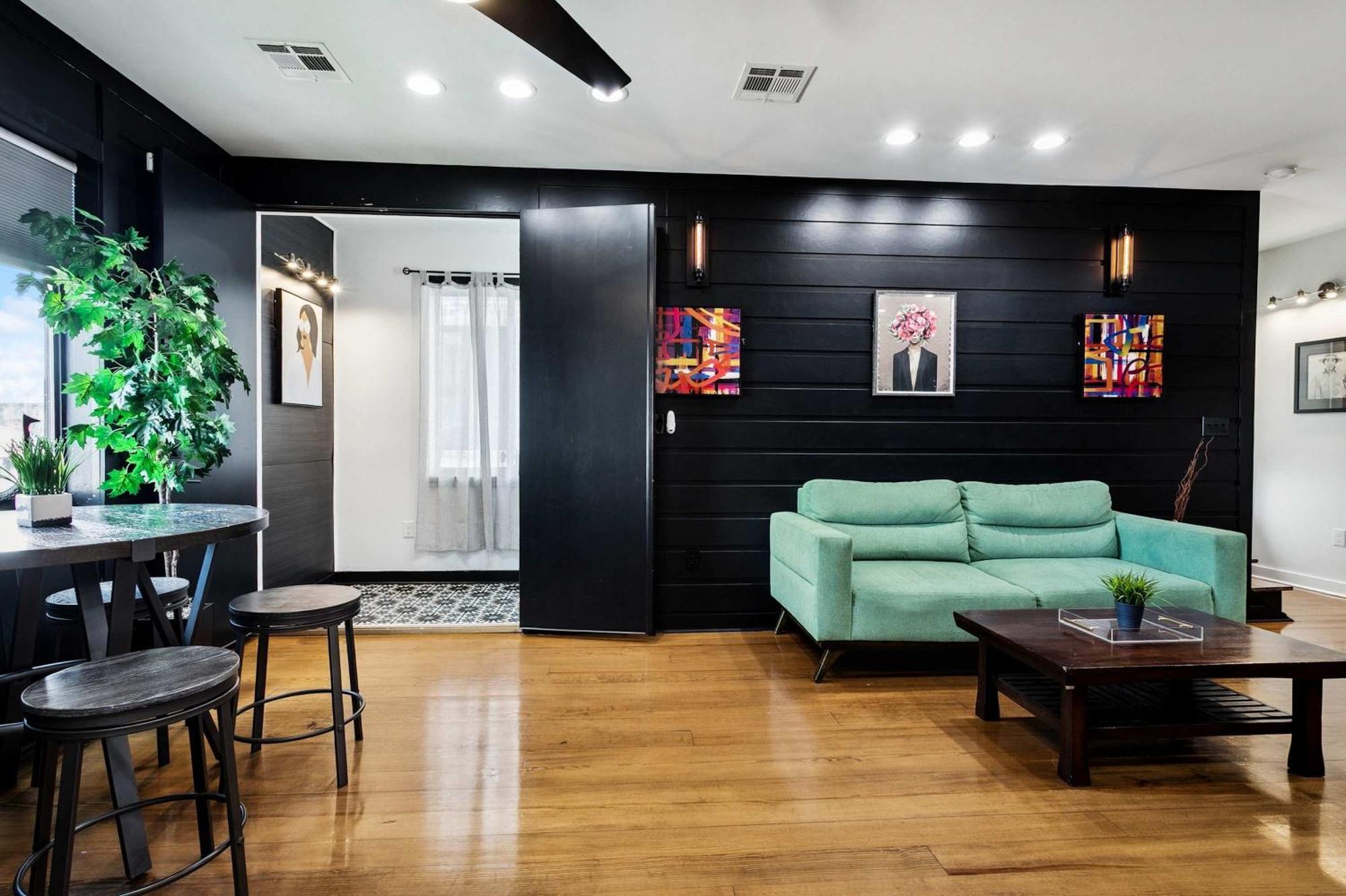 5 Bedroom W Private Rooftop